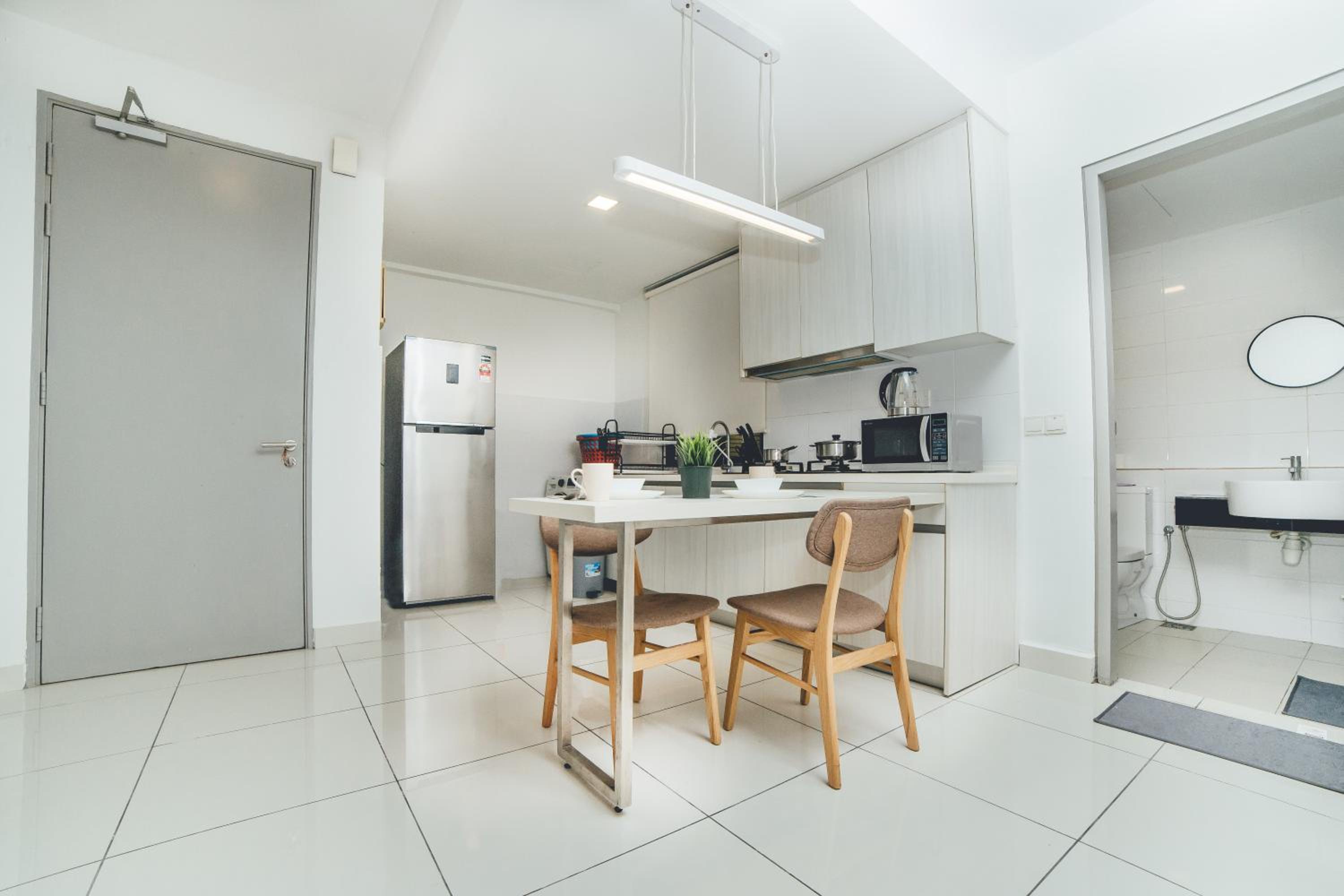 1Tebrau Laconic Lux Suite 1BR nr Columbia Hospital by Our Stay