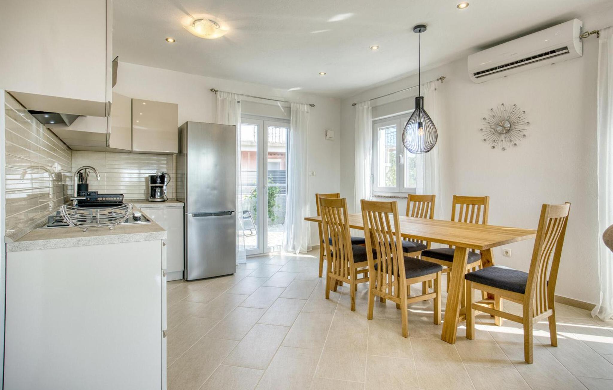Beautiful Home In Sukosan view 5