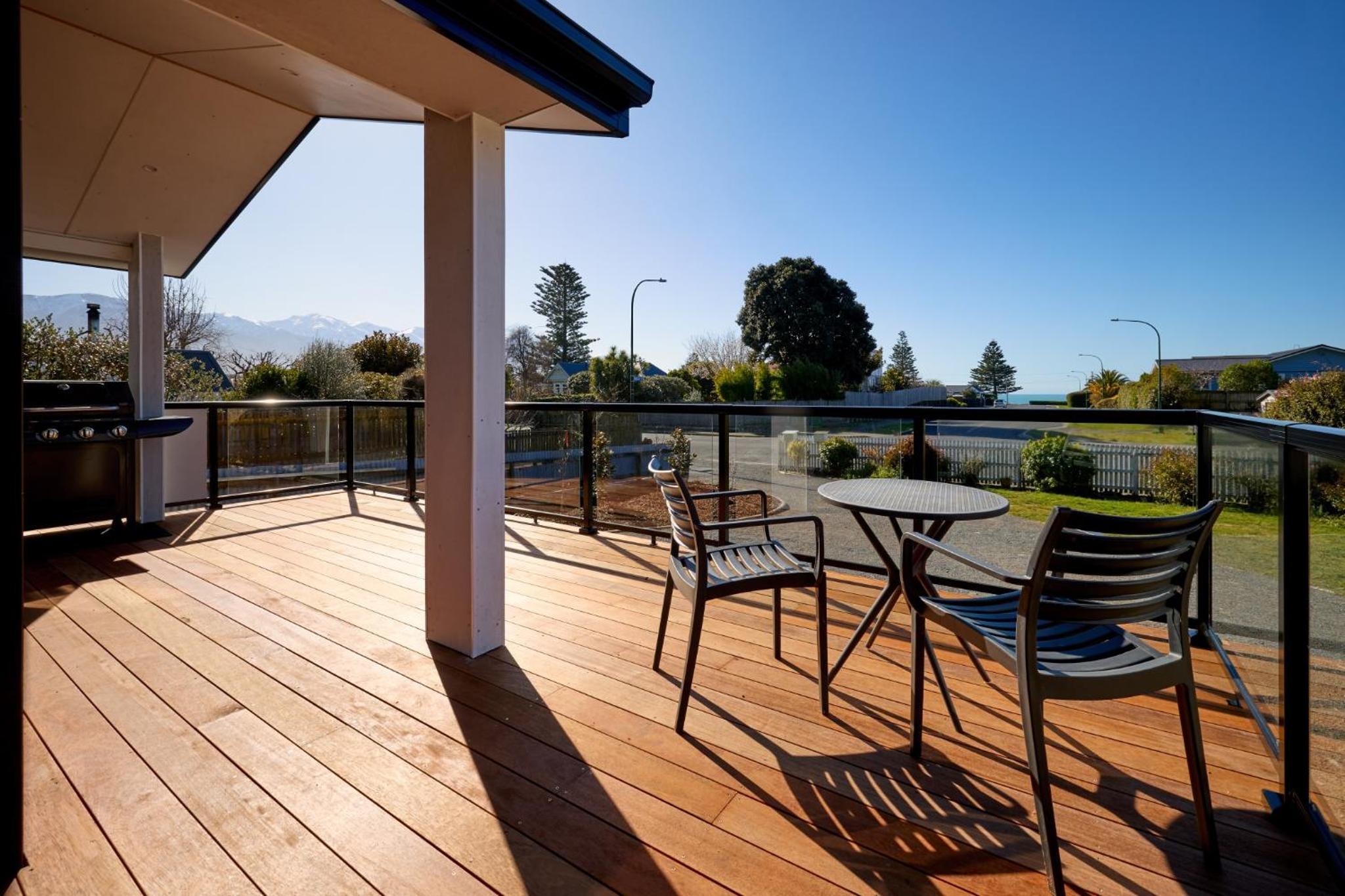 Ocean Vista Modern Home Central view 2