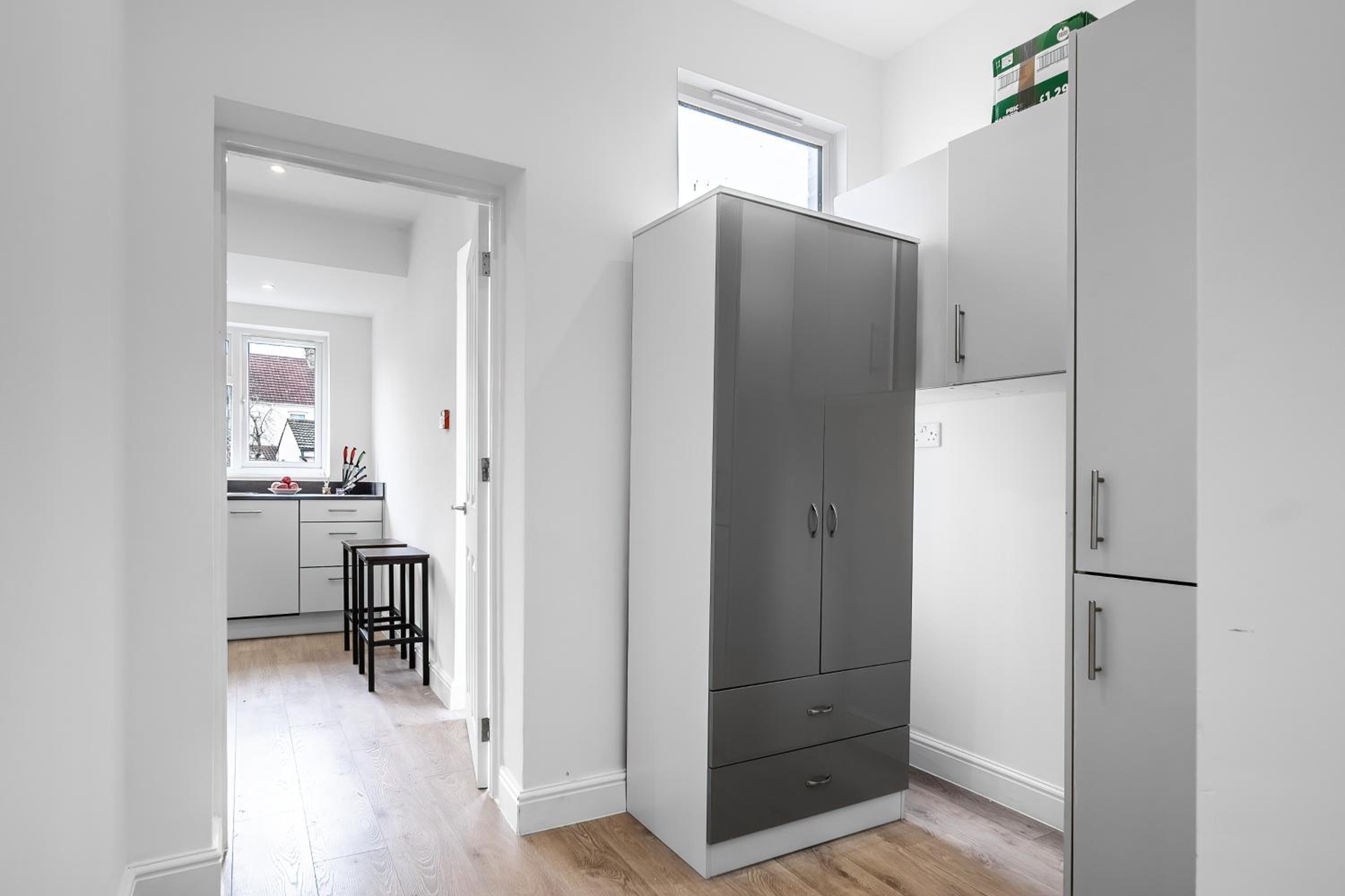 En-Suite Studio Rooms By LiveStay Short Lets & Serviced Accommodation London near Wembley Stadium