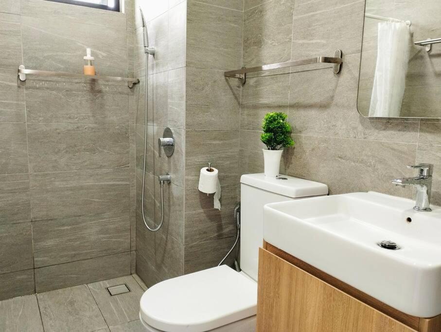 2 bedrooms Aurora Place Pavilion Bukit Jalil - 3 Mins to Stadium Axiata