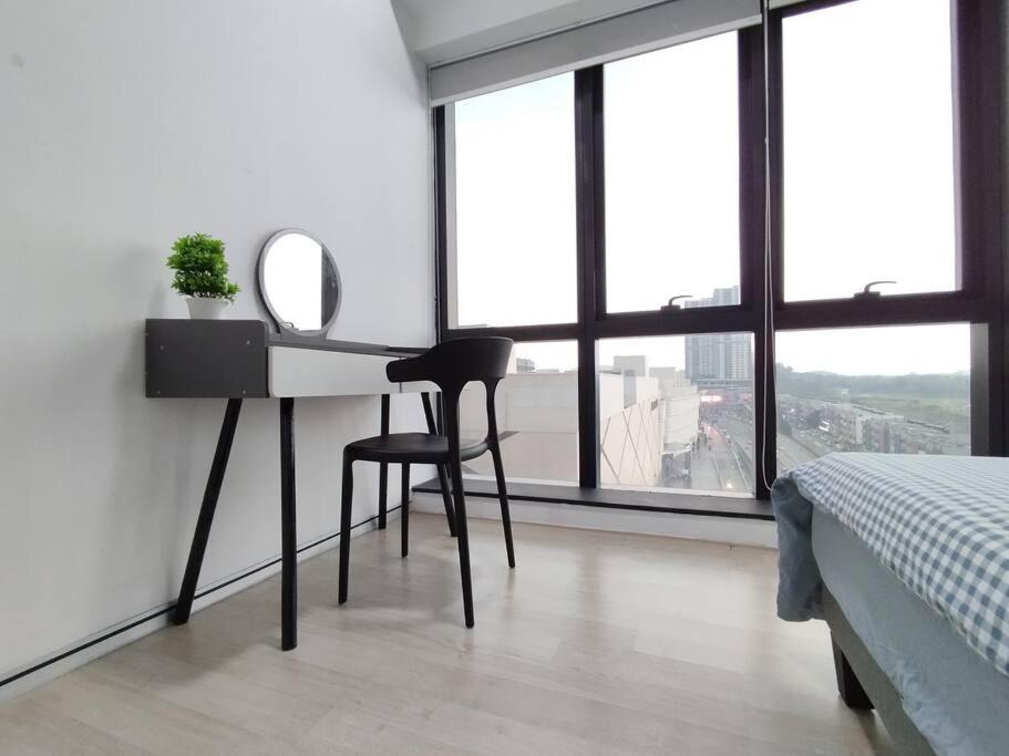 2 bedrooms Aurora Place Pavilion Bukit Jalil - 3 Mins to Stadium Axiata