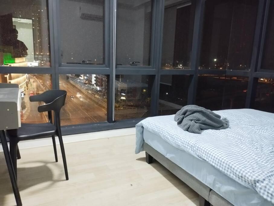 2 bedrooms Aurora Place Pavilion Bukit Jalil - 3 Mins to Stadium Axiata