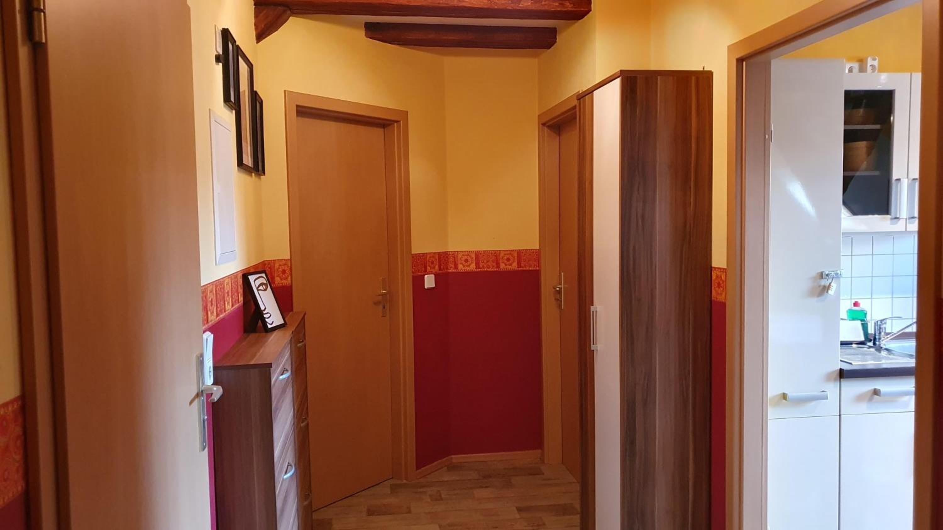Ferienwohnung Schlossblick Direkt gegenüber dem Schloss, Rhododendronpark mit Terrasse und WLAN
