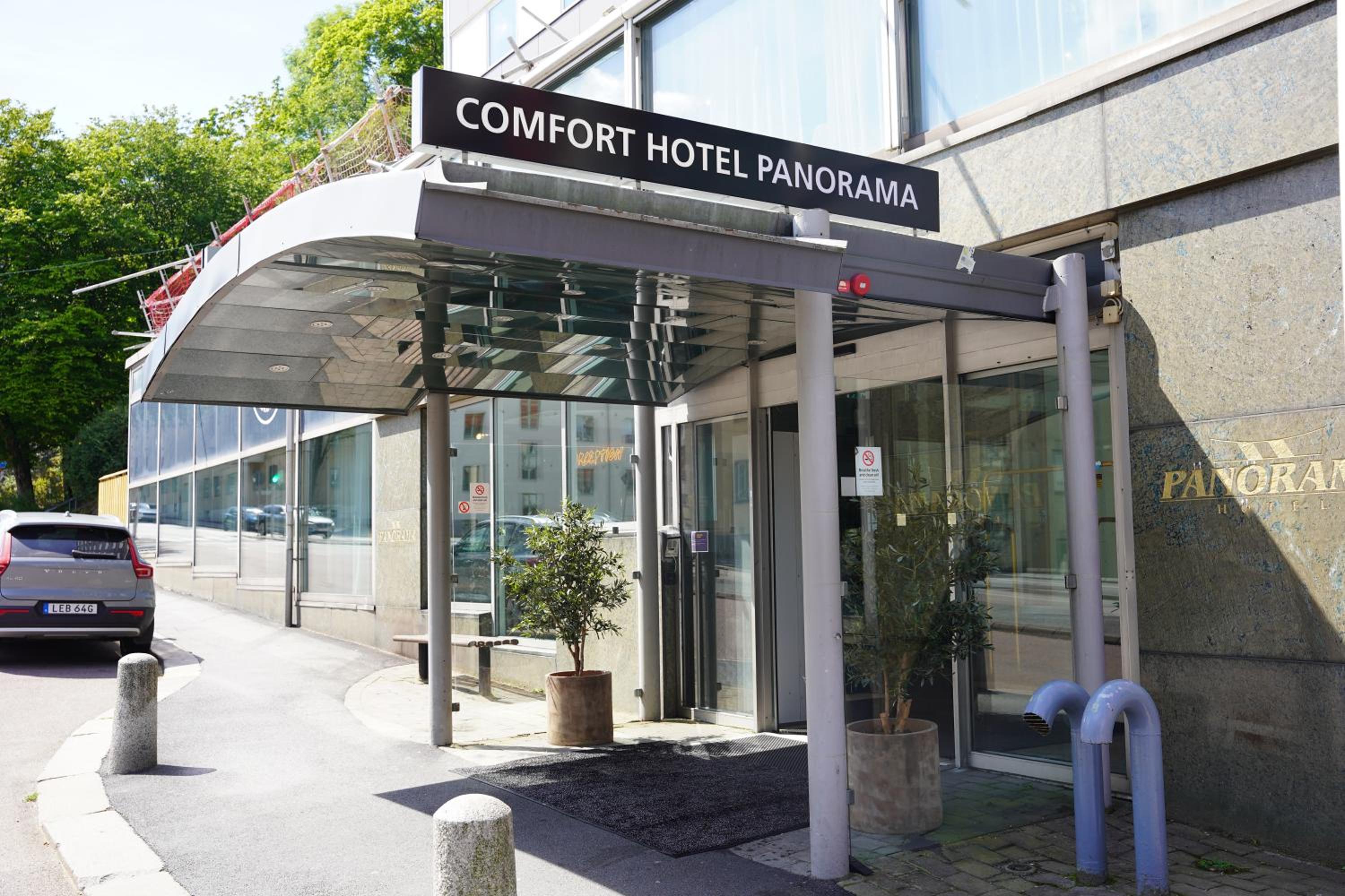 Hotel Comfort Hotel Panorama - Image 1