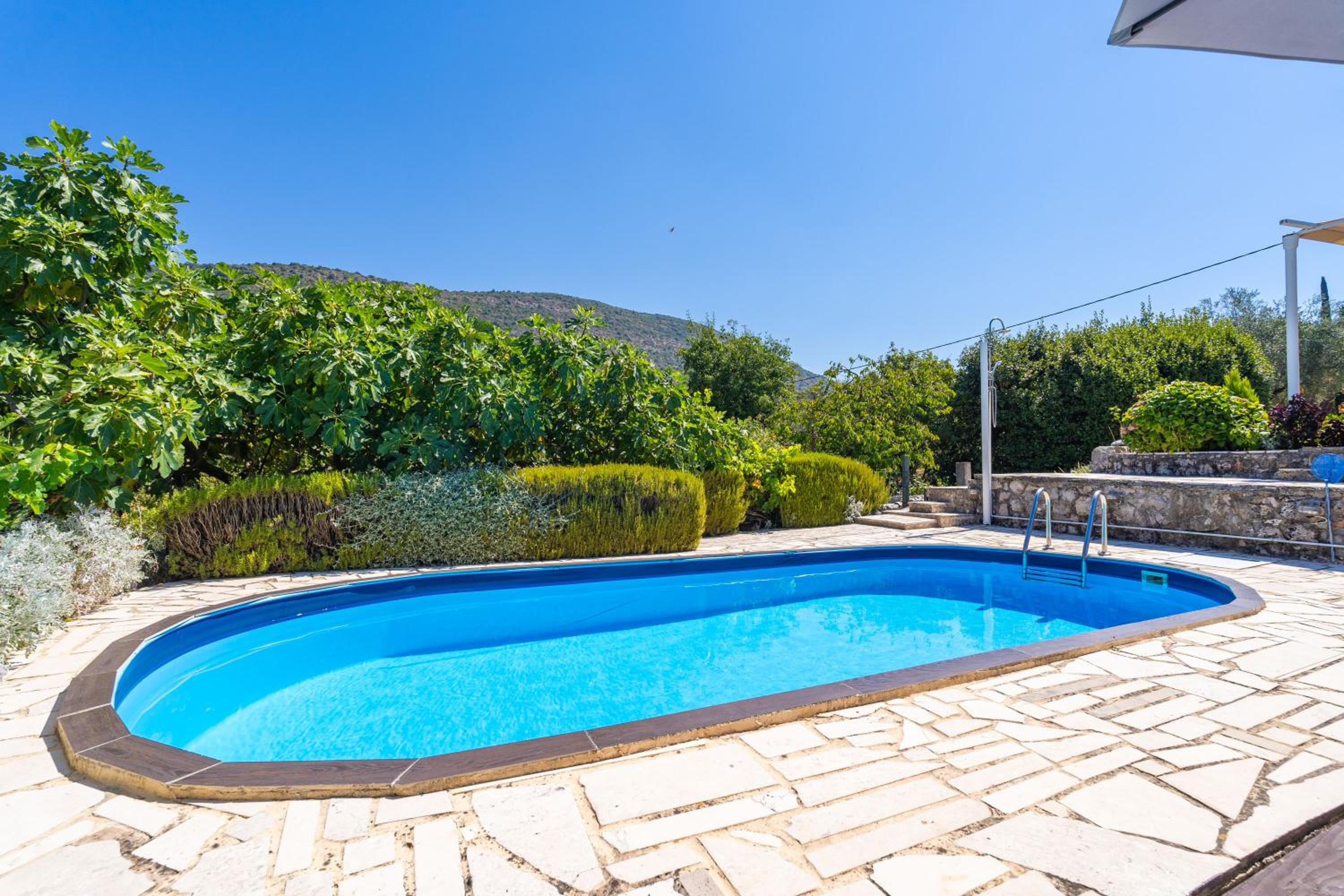 Villa Desin view 5