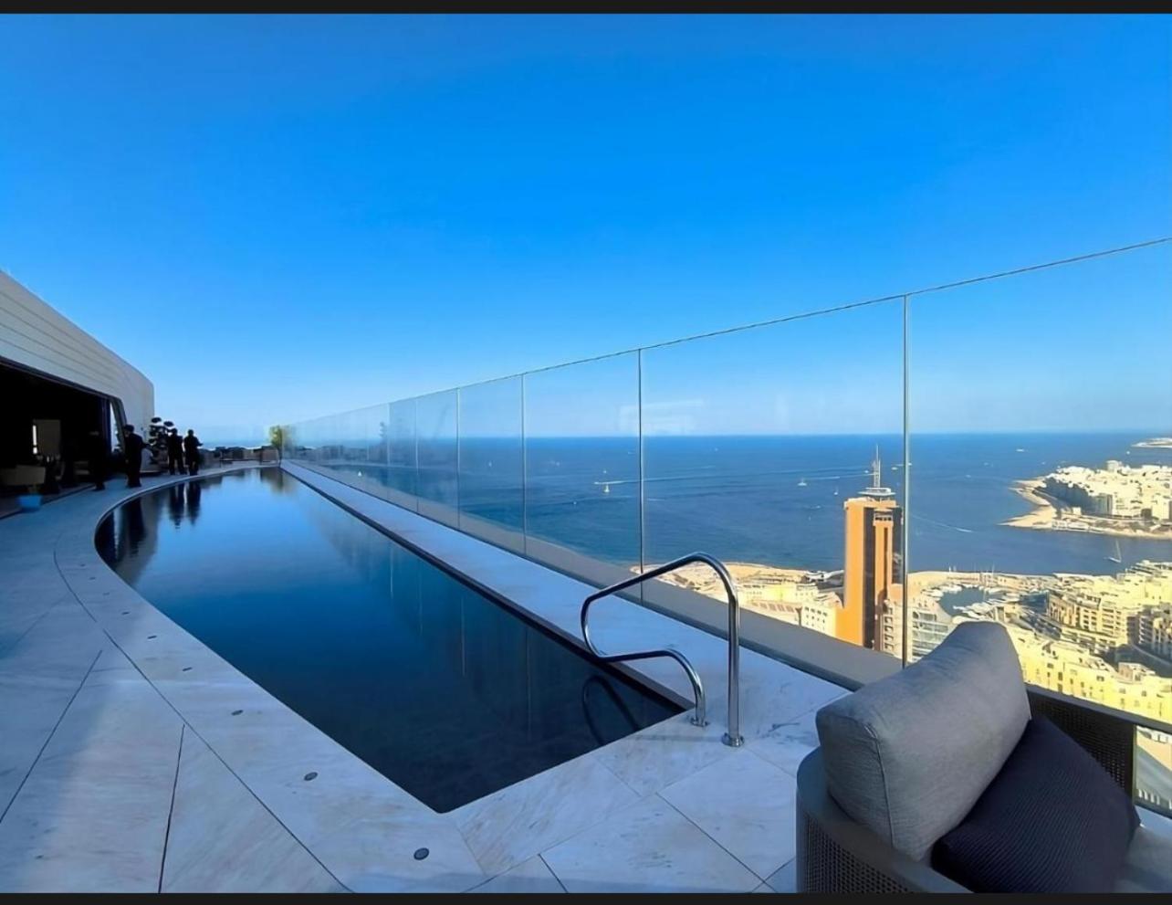 Mercury Tower Suites with pool access