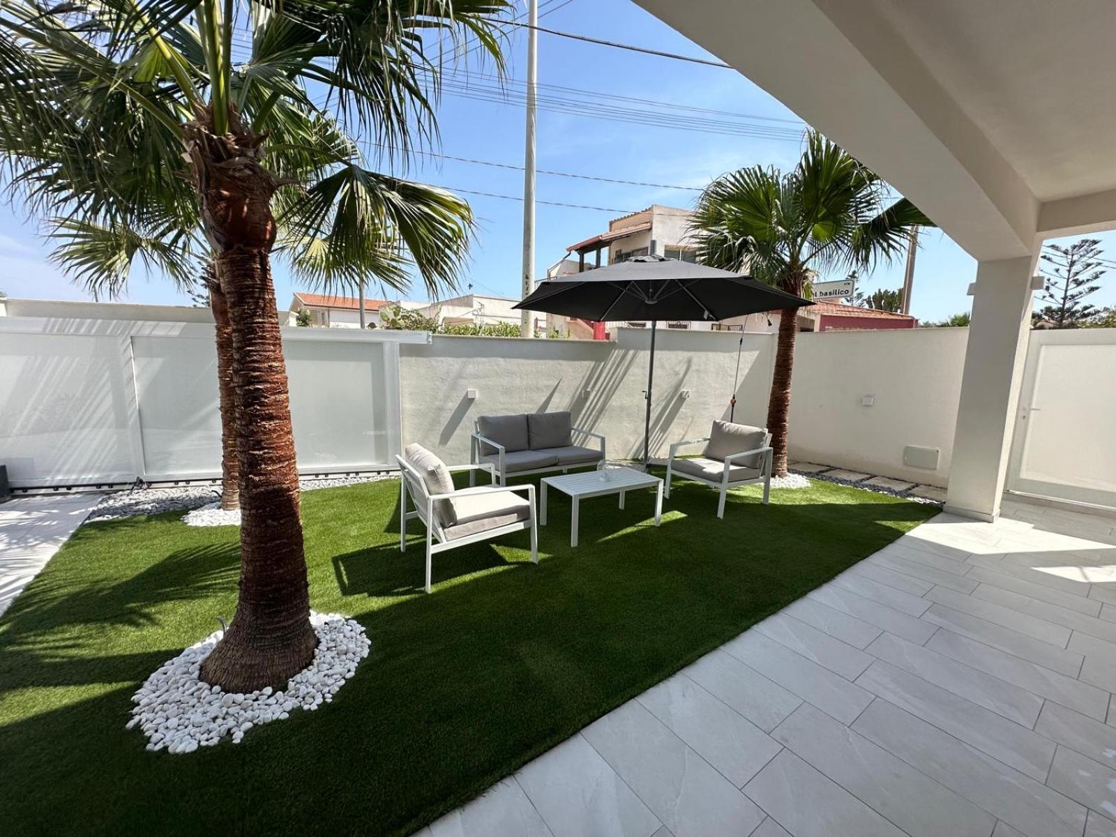 Villa Rosimeli con Piscina a 150 mt dal mare