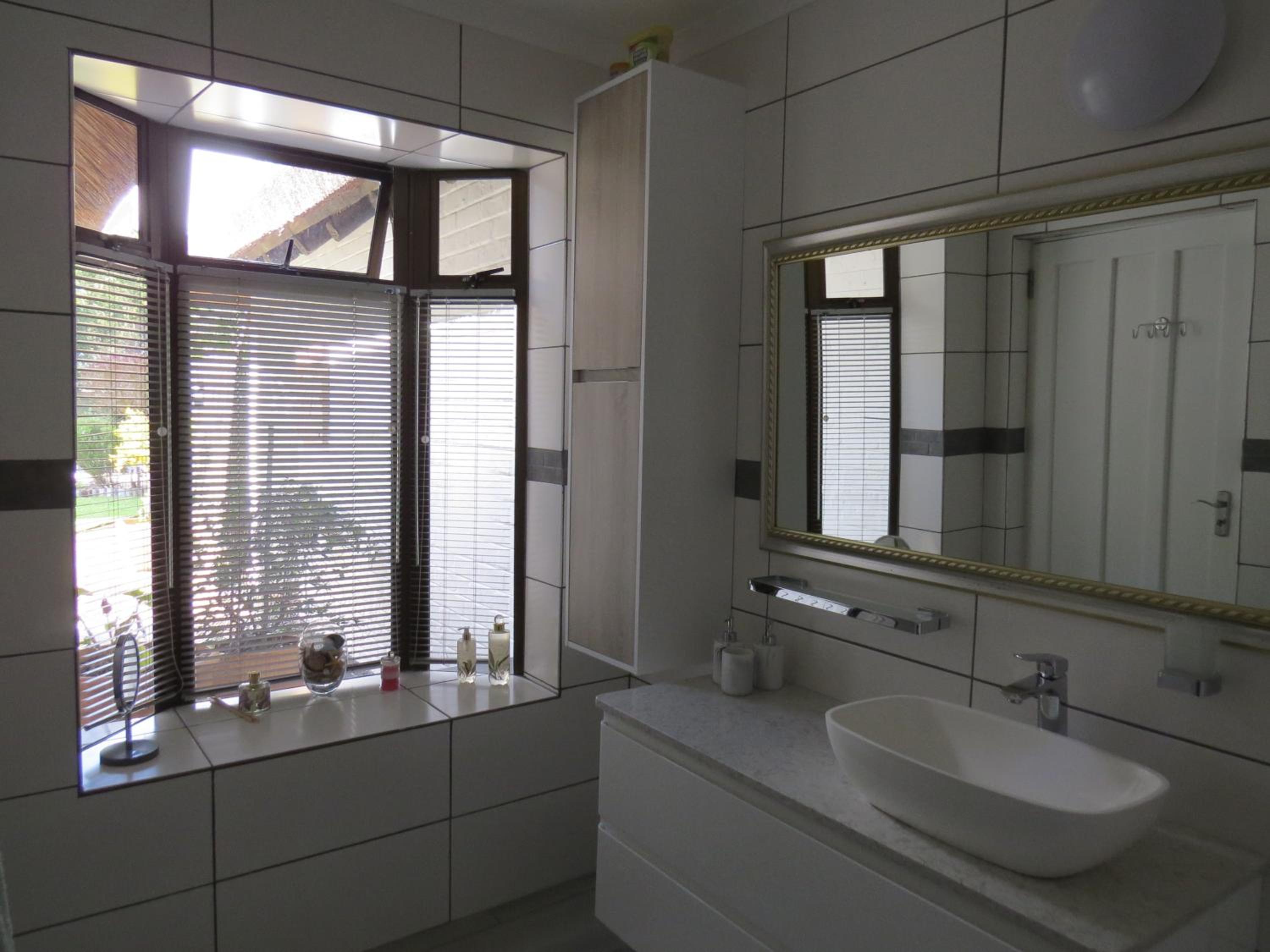 Easy Five Guest House