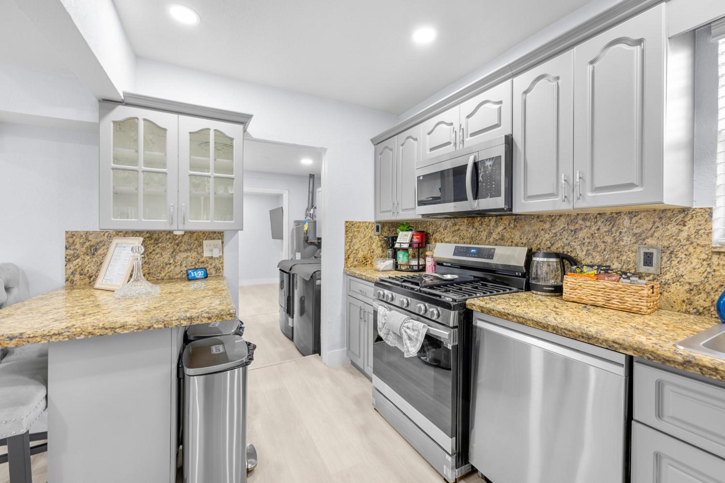 Spacious 3BR Home with Pool, Near Hollywood Beach view 5