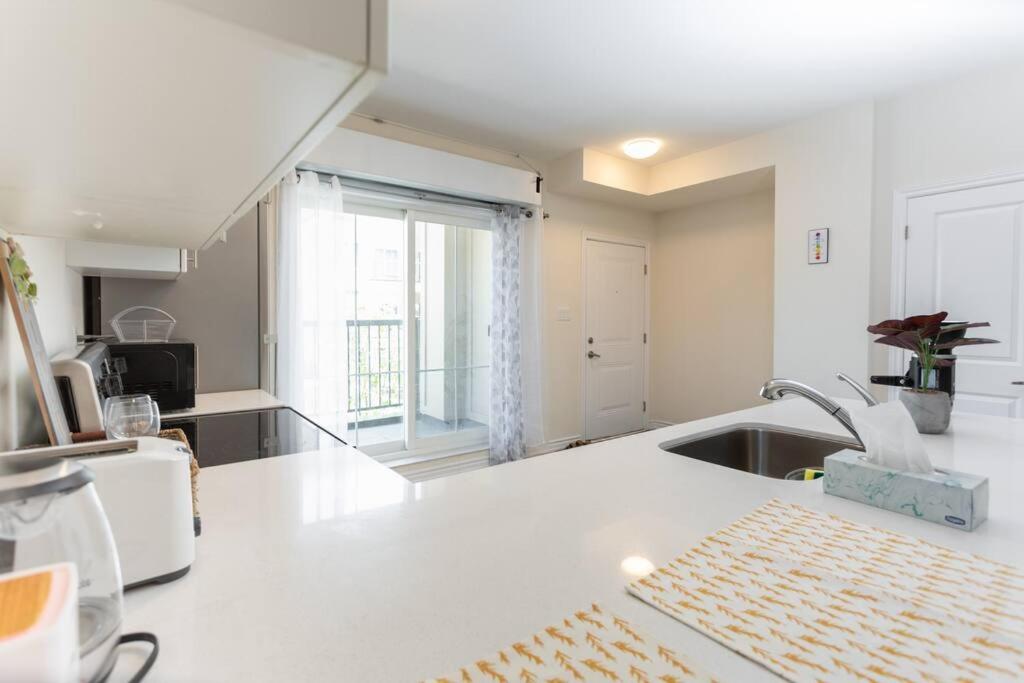 Cozy 2 Bedrooms Townhome in Oshawa