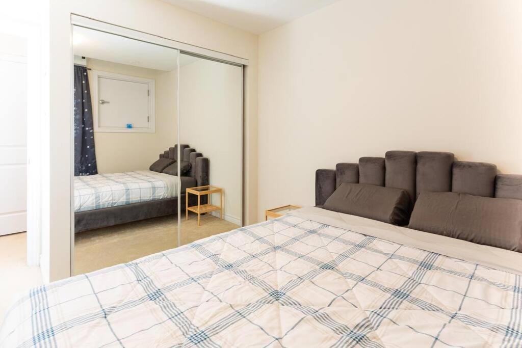 Cozy 2 Bedrooms Townhome in Oshawa