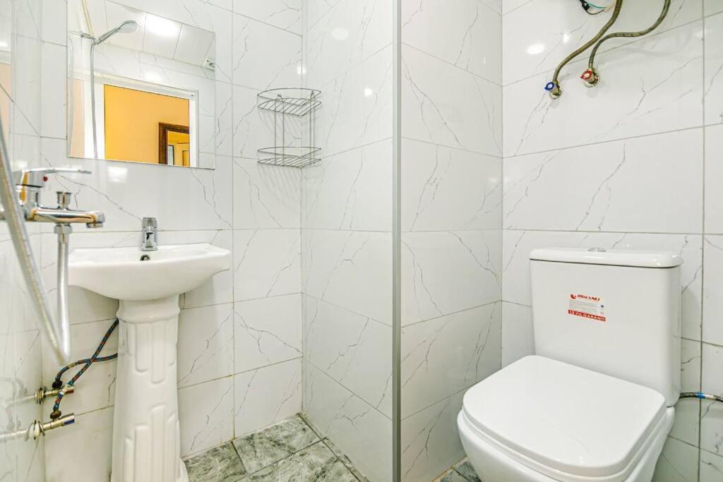 City center stylish studio