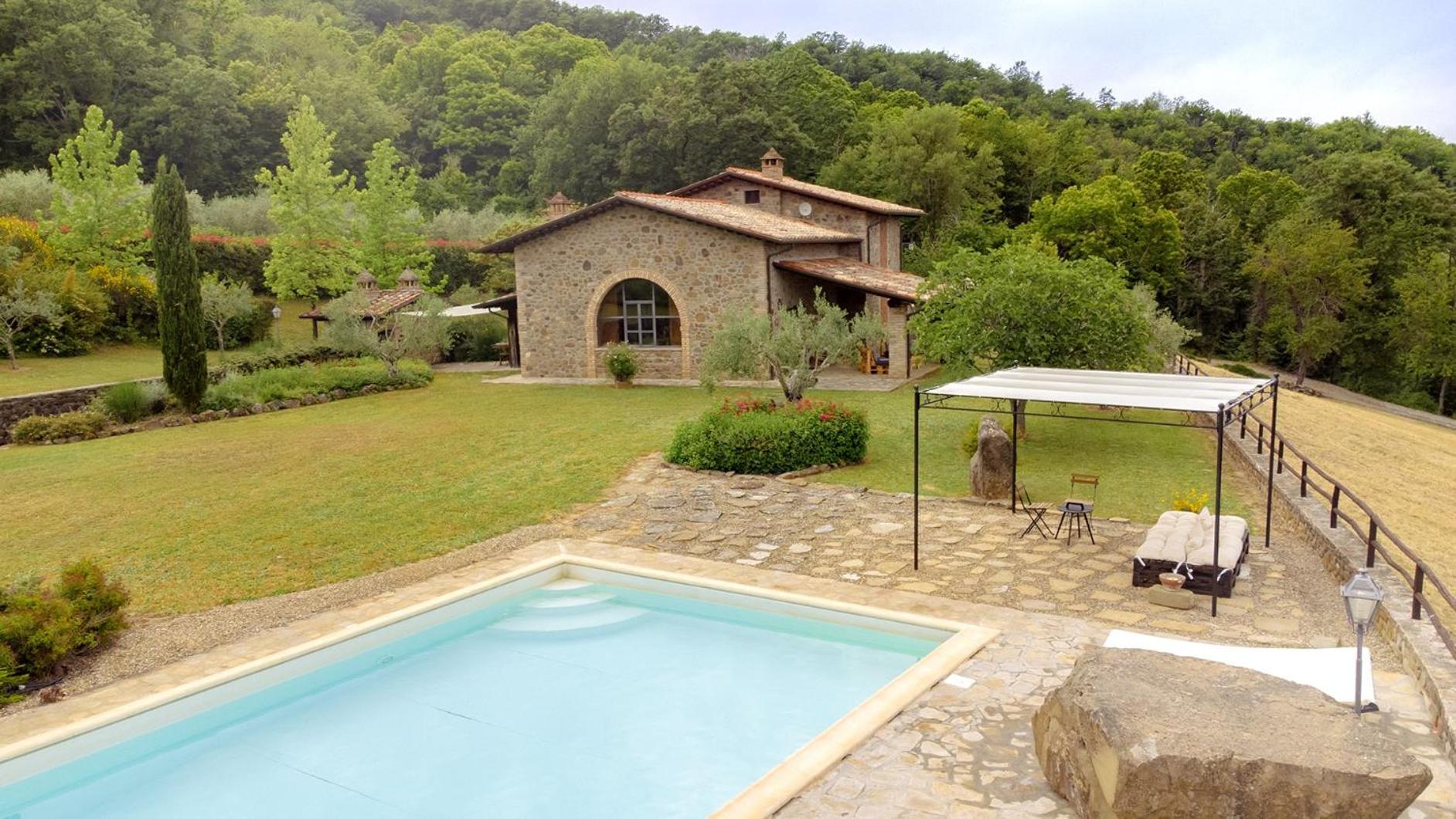 Villa Elisa - Private Pool & AirCo Near Reschio Castle view 2