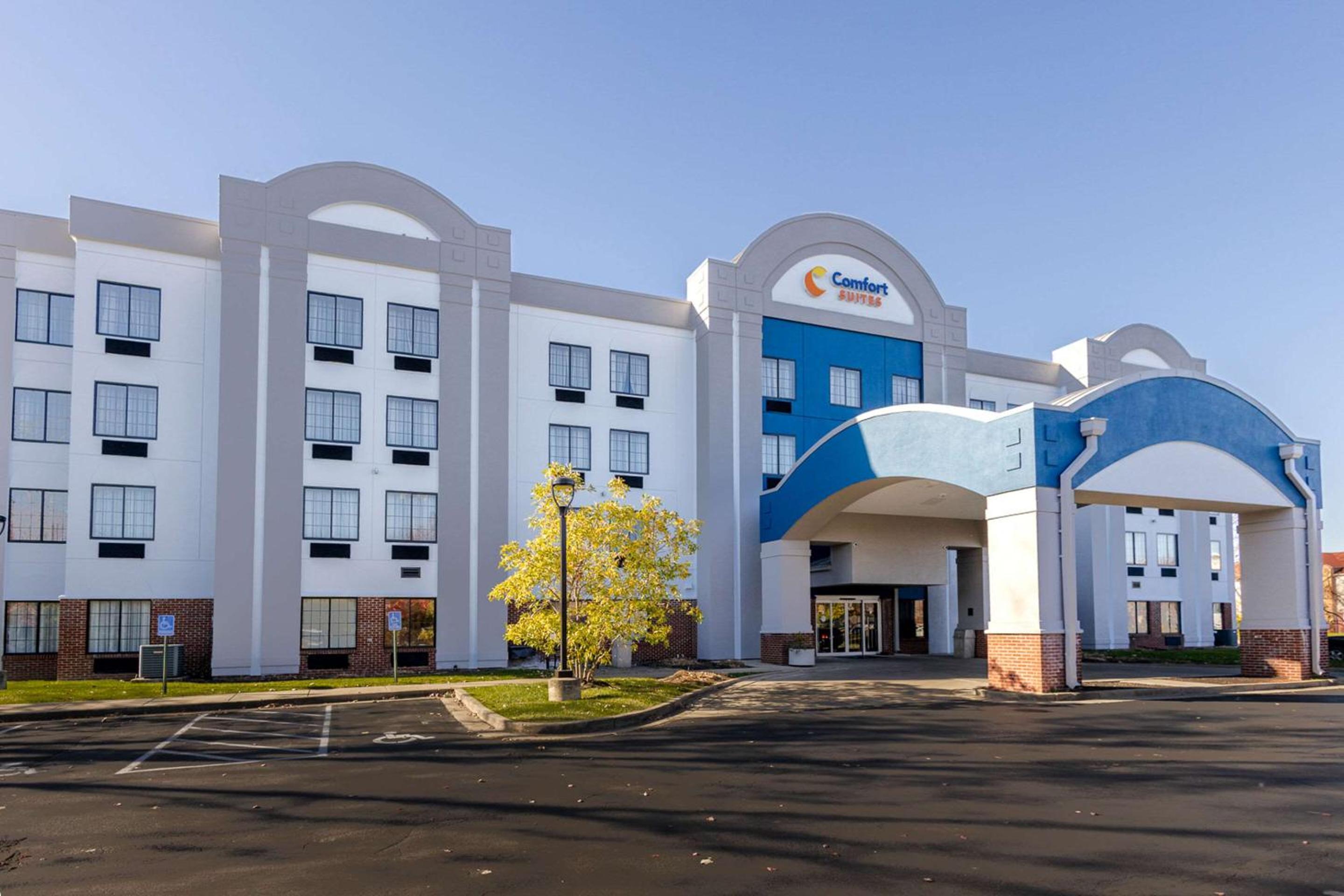 Comfort Suites Springfield I-70, Photo 4