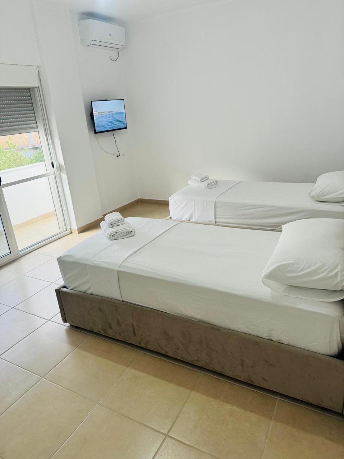Vila TOLA