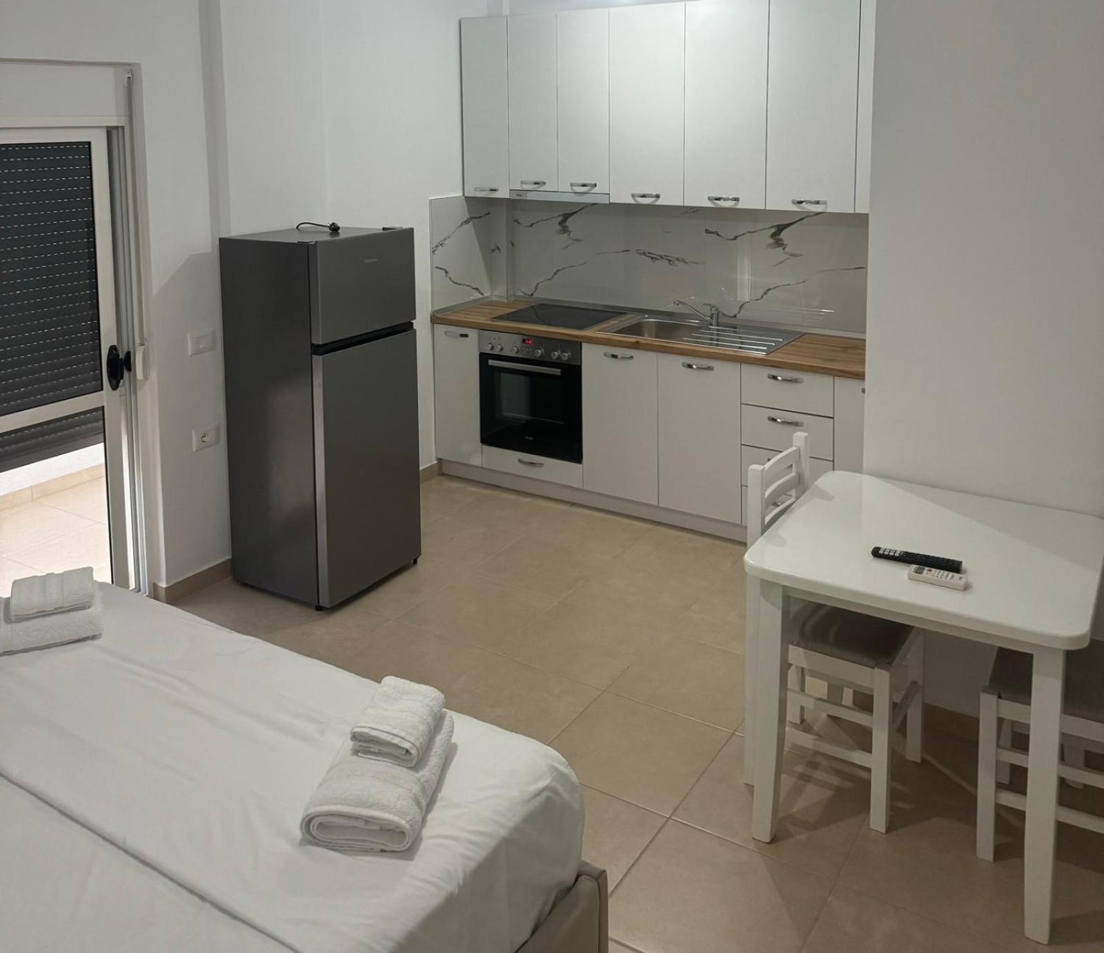 Vila TOLA