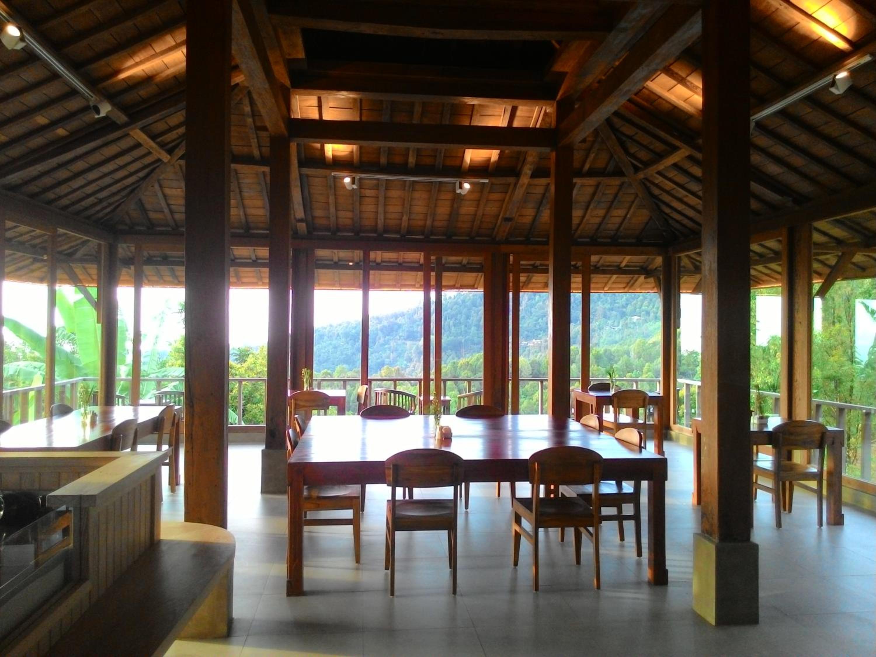 Melanting Cottages
