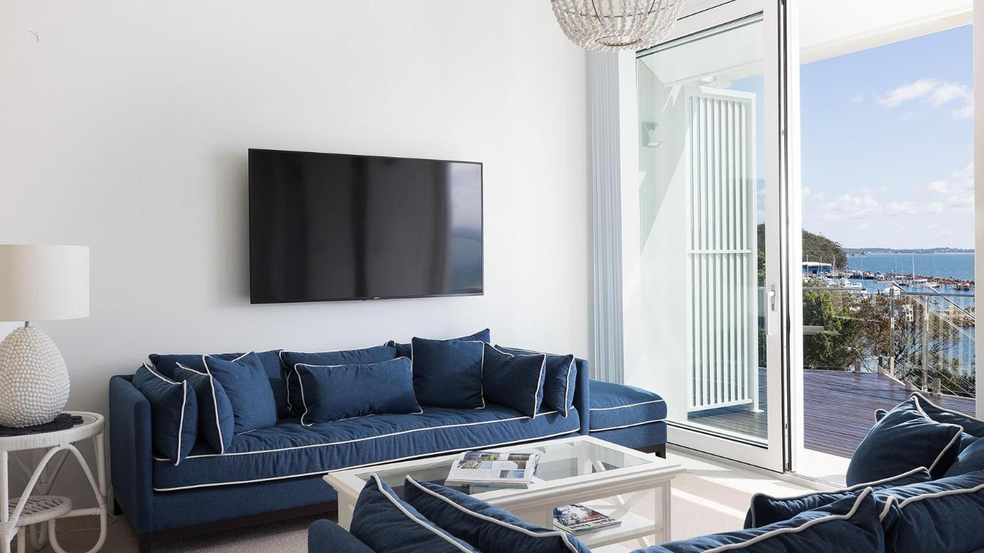 Riviera - Panoramic Water Views In The Heart Of Nelson Bay
