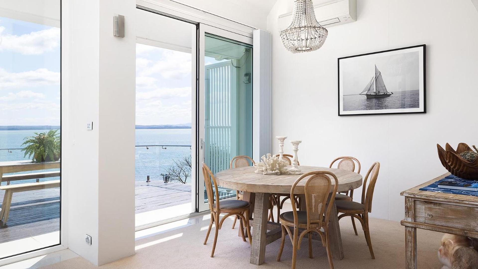 Riviera - Panoramic Water Views In The Heart Of Nelson Bay