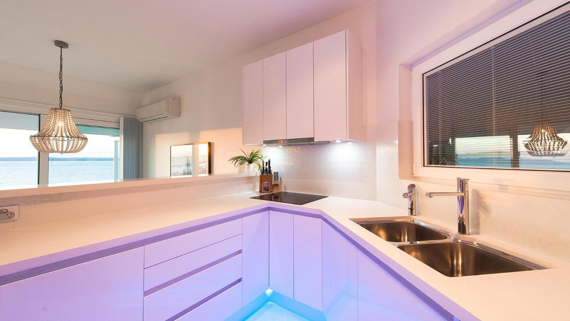 Riviera - Panoramic Water Views In The Heart Of Nelson Bay