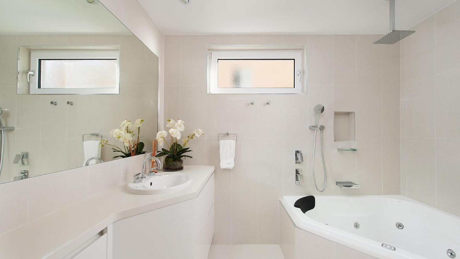 Riviera - Panoramic Water Views In The Heart Of Nelson Bay