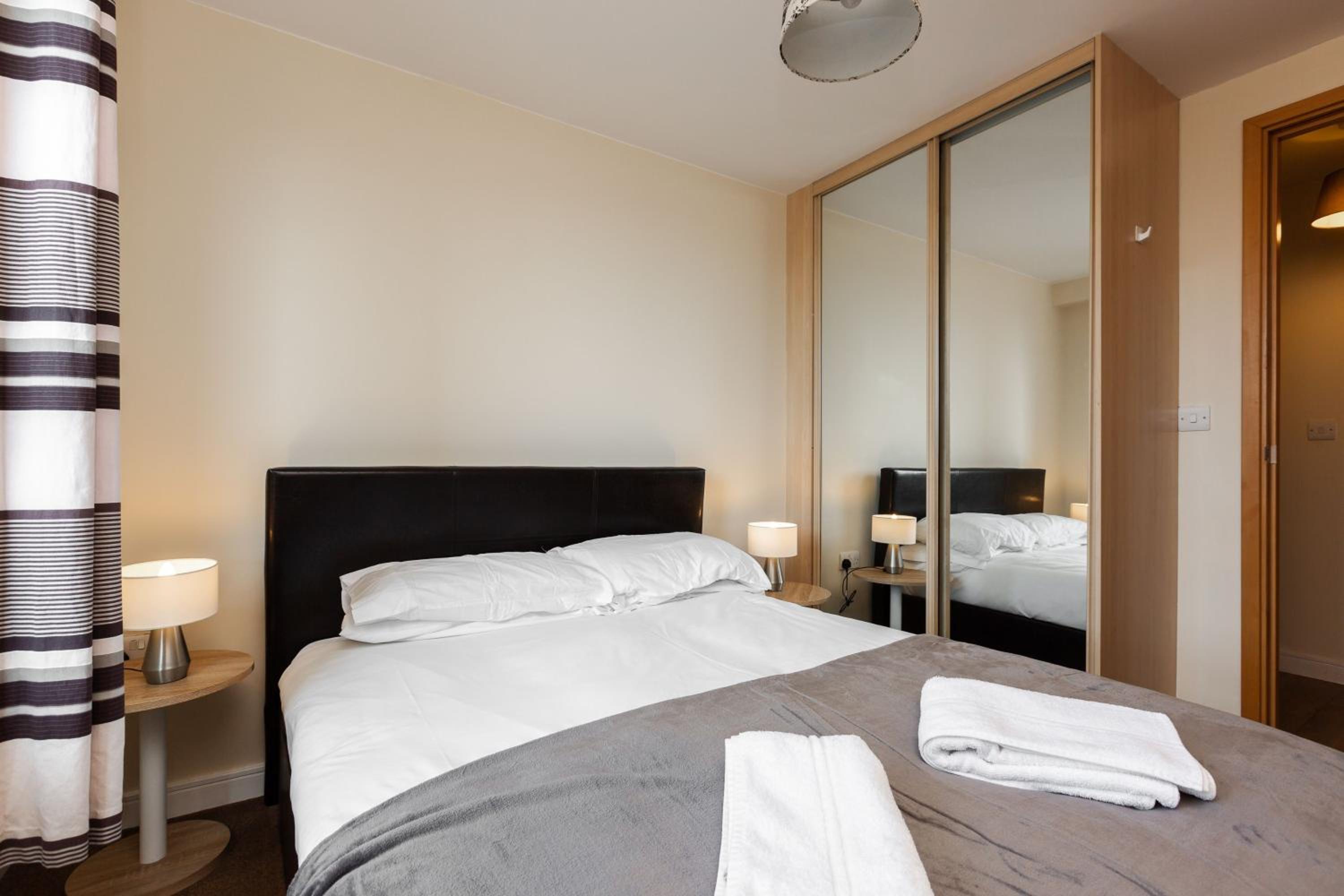 Liverpool City Centre Apartments - East Village view 2