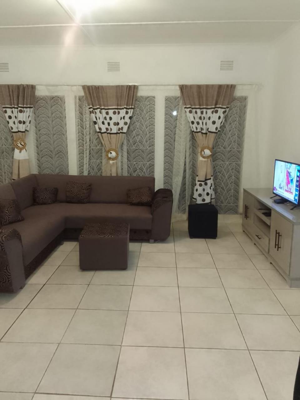 Mlawu Guest House