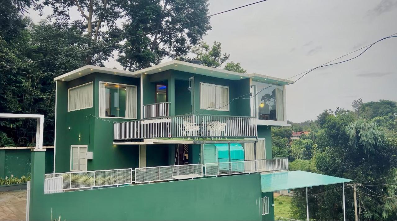 Mint villa