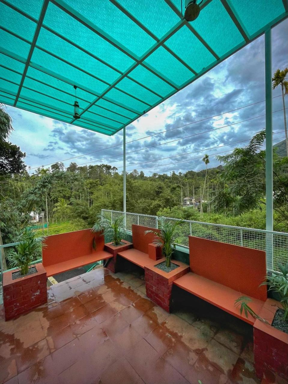 Mint villa