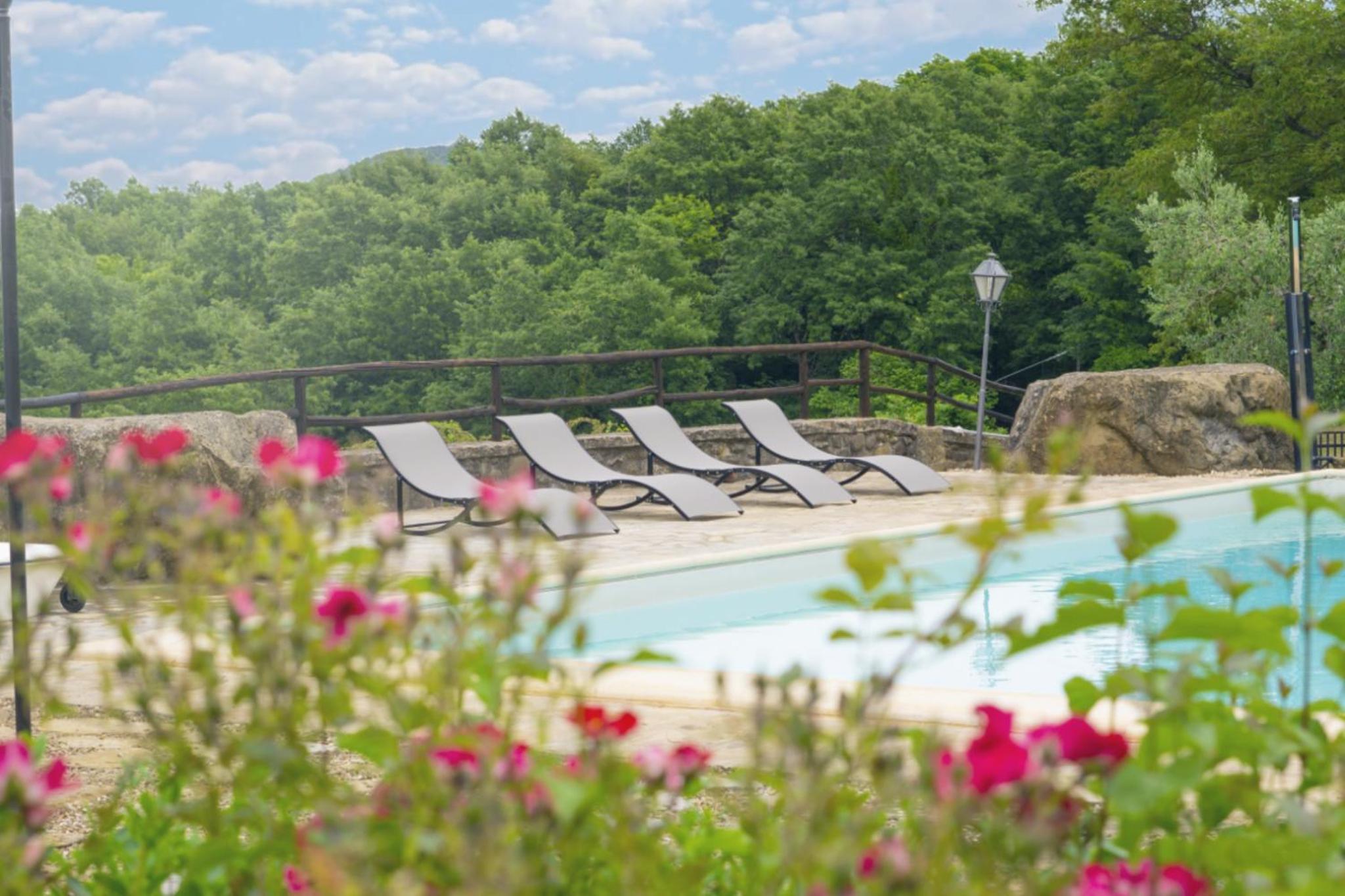 Villa Elisa - Private Pool & AirCo Near Reschio Castle view 4