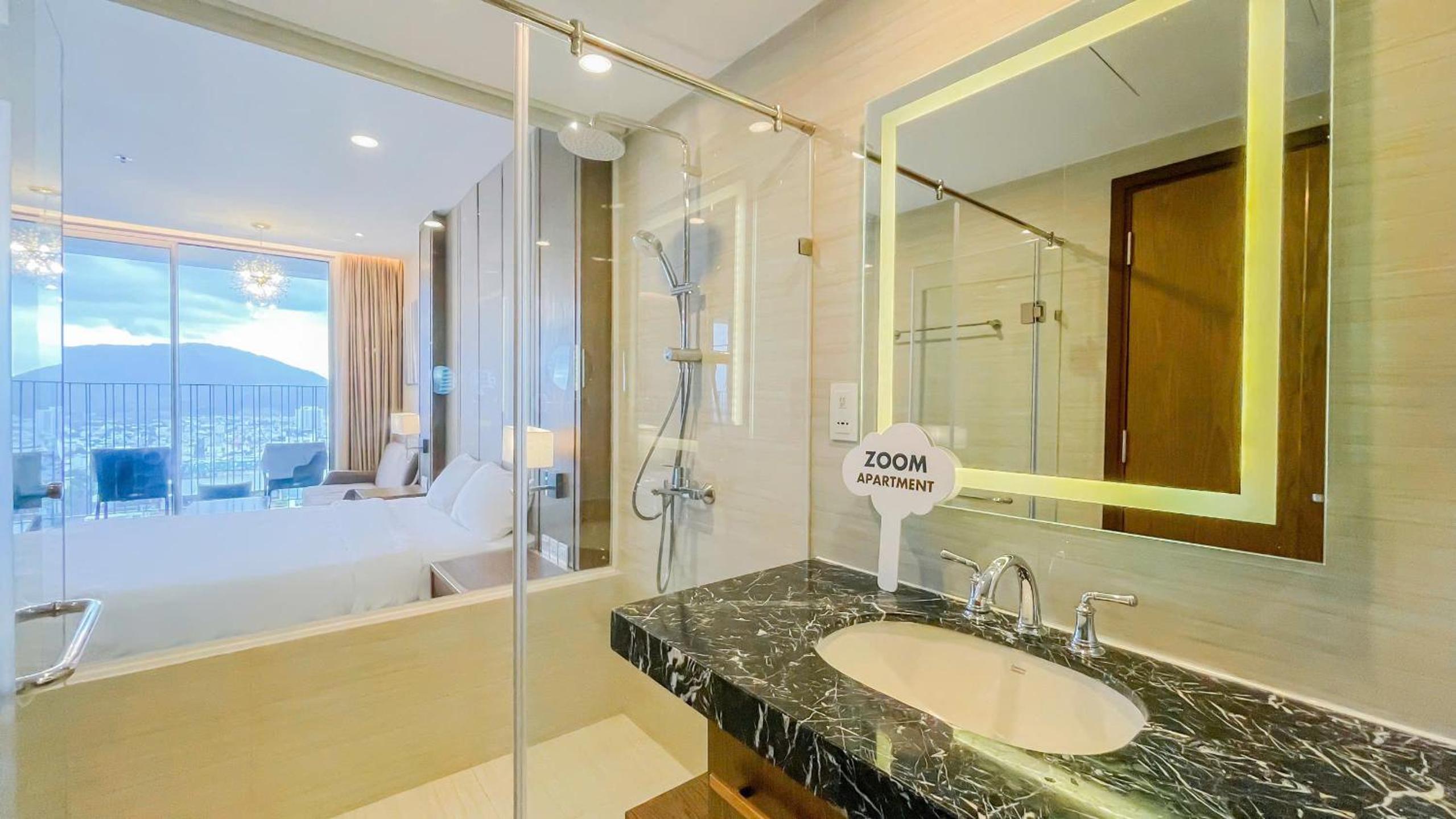 Cozy Panorama Apartment In Front of the City Center Beach