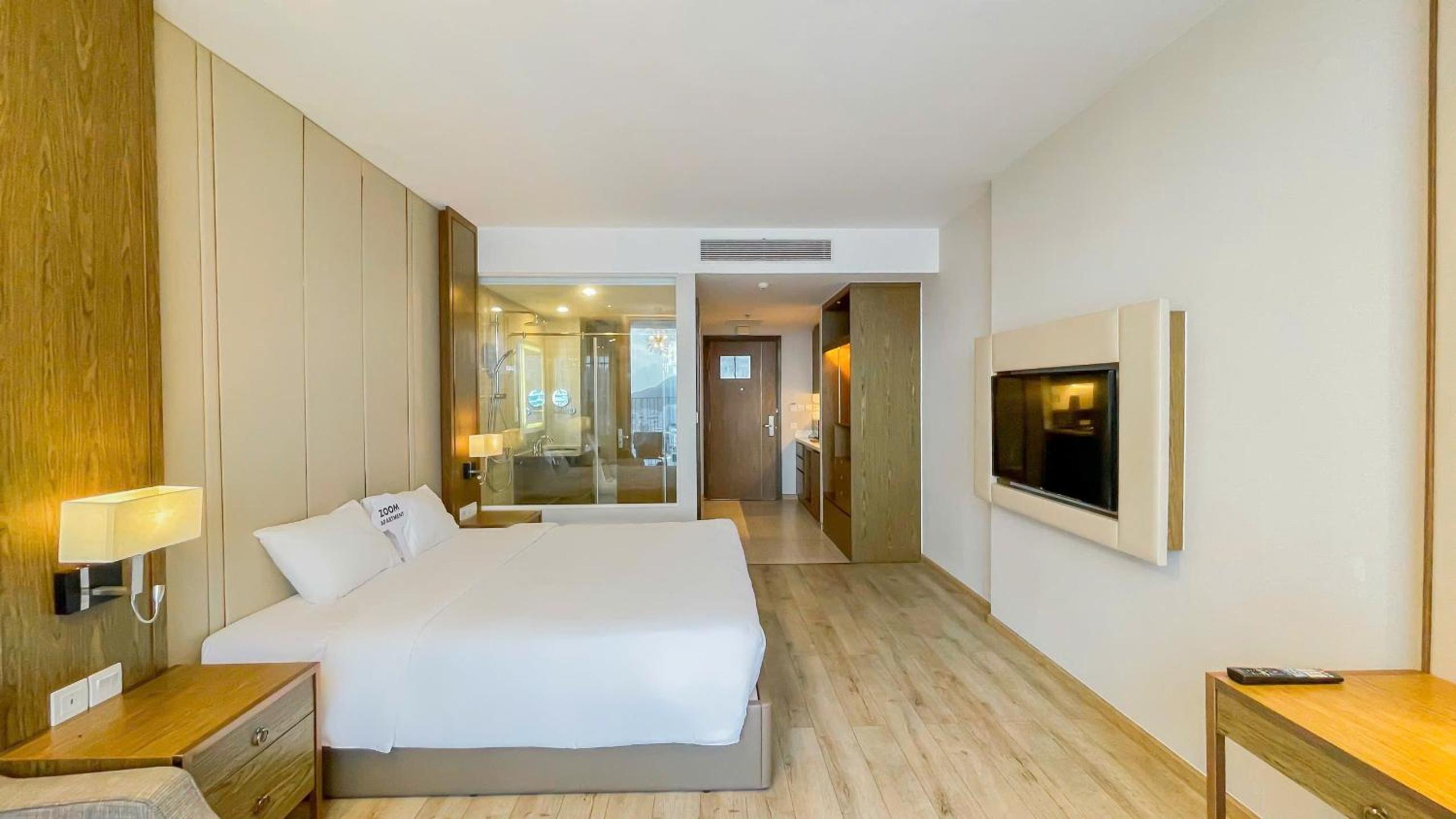 Cozy Panorama Apartment In Front of the City Center Beach