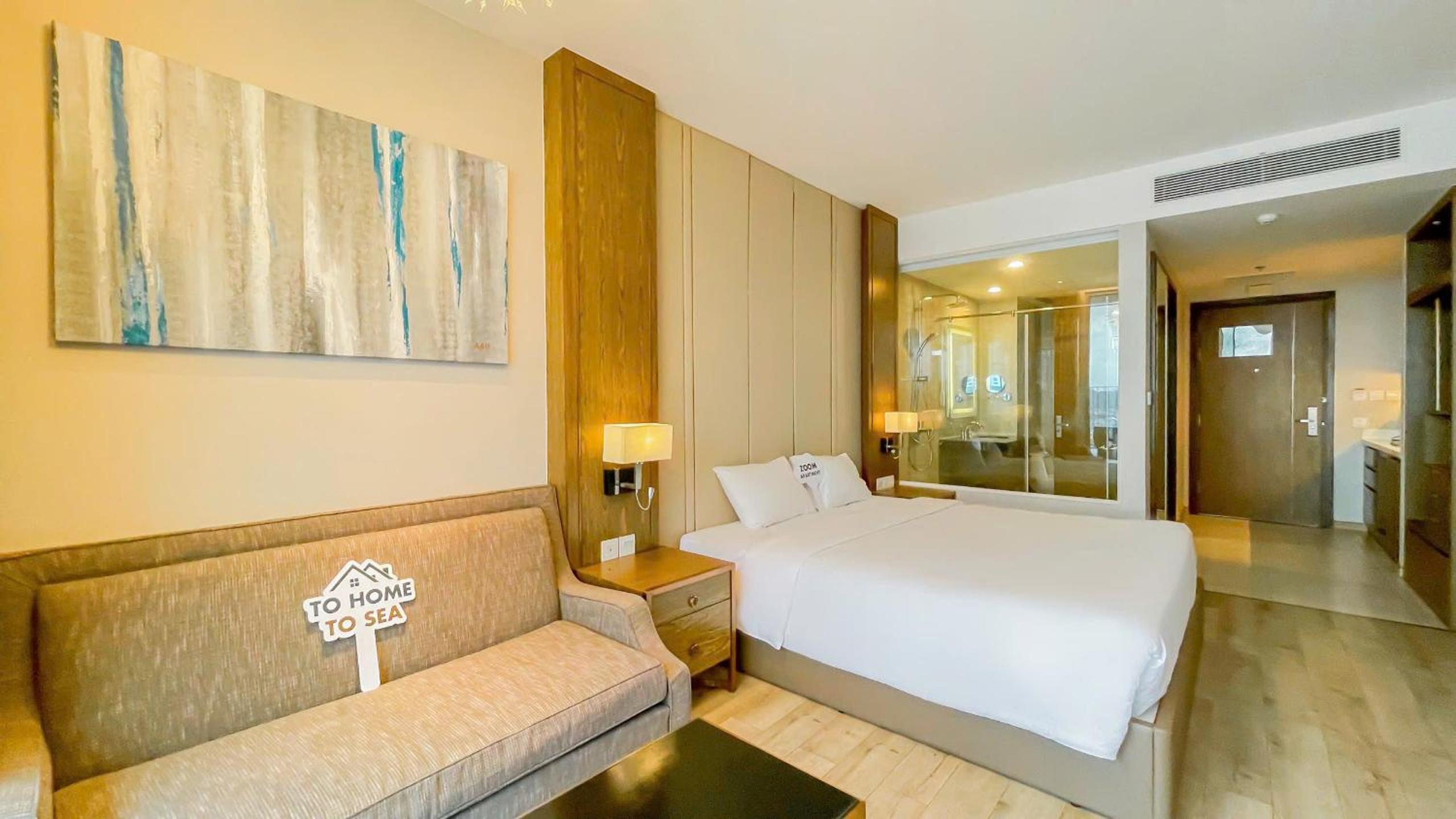 Cozy Panorama Apartment In Front of the City Center Beach