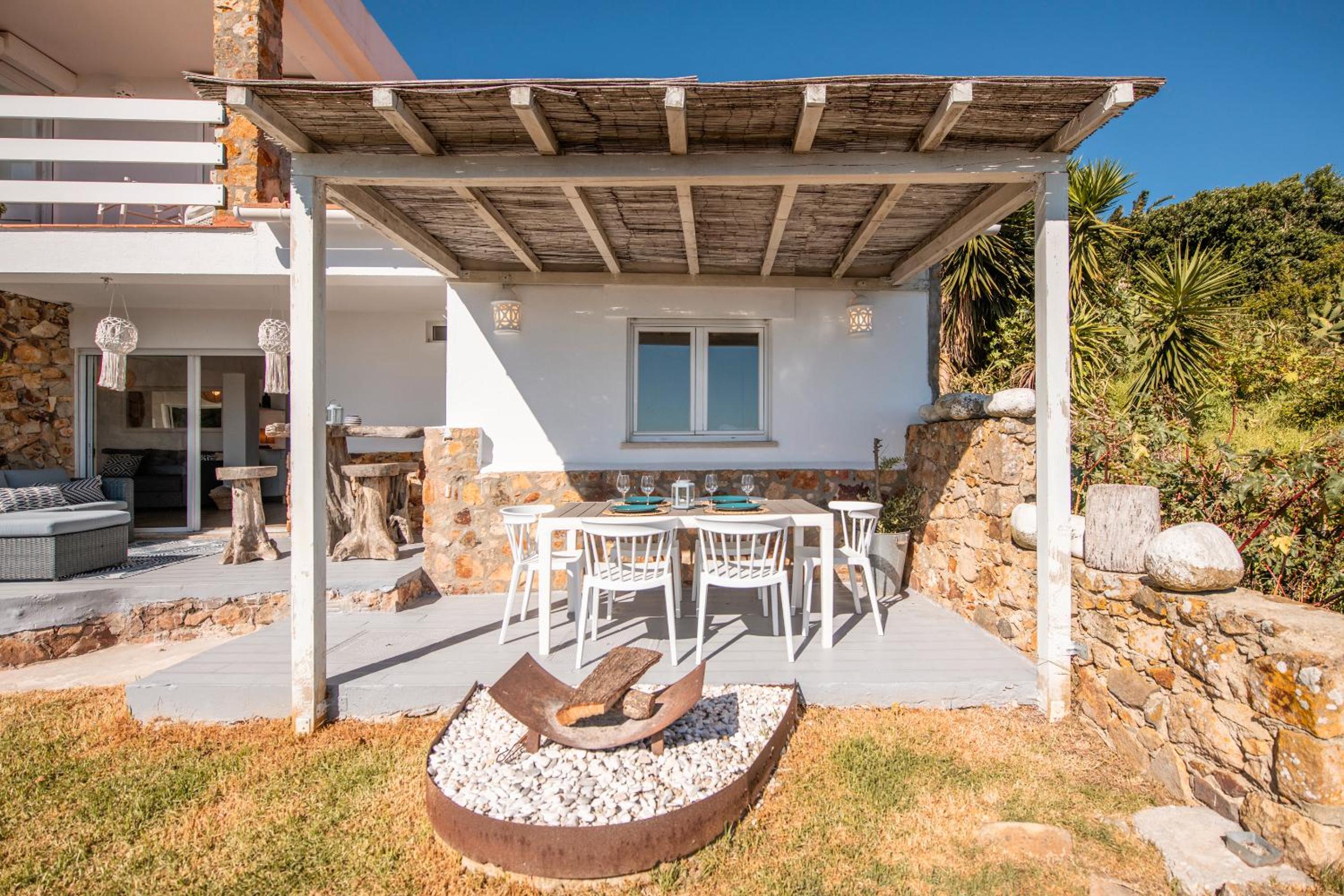 Sea'Ya Thoughtful Stays - Villa Figueira view 2