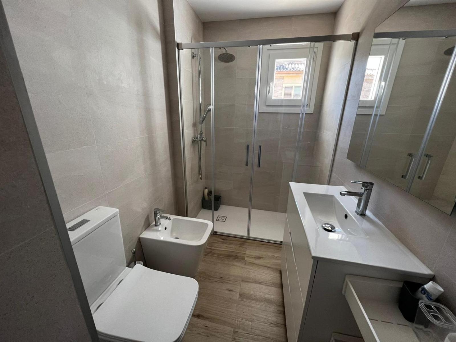 Acogedora casa con piscina