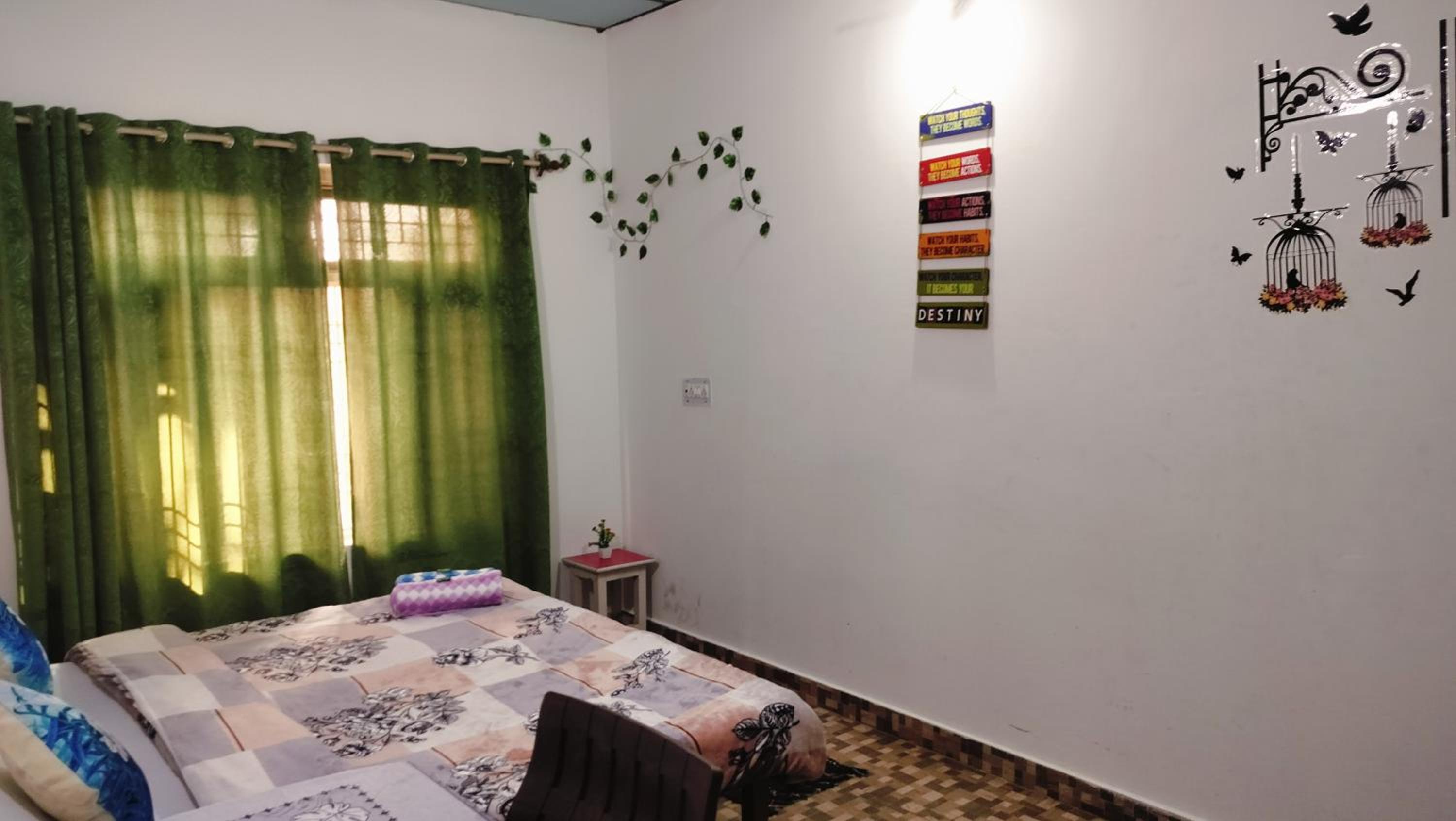 Vivek Home Stay, Bir Colony Chaugan view 3