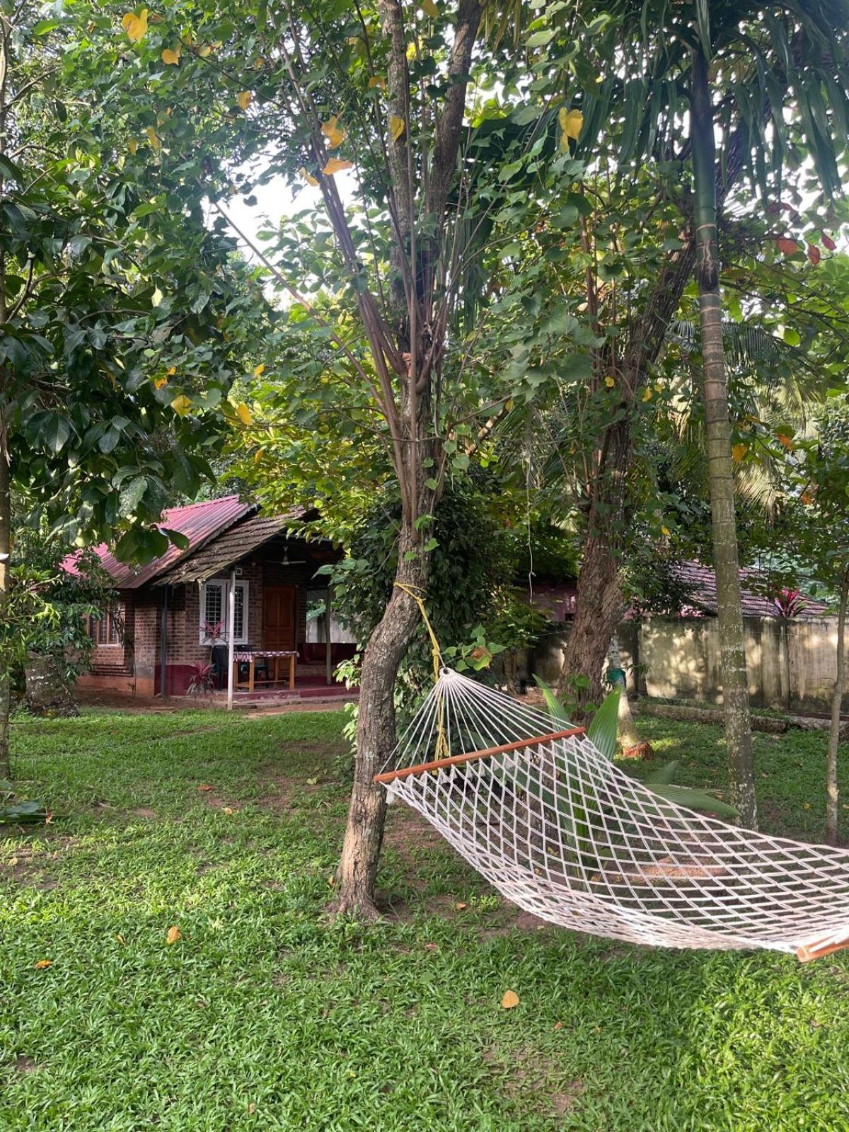 AshtamudiVillas