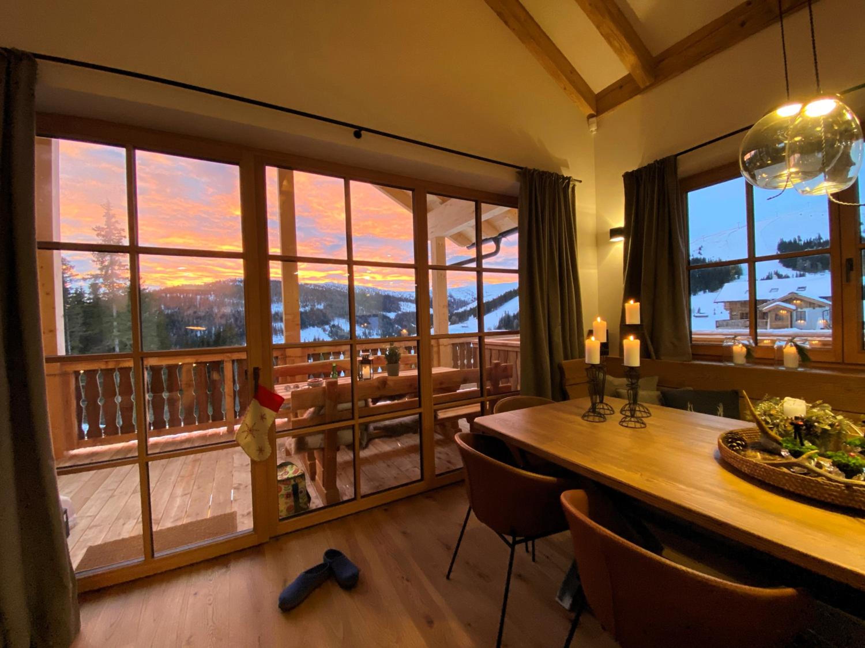 Sonnberg Chalet - Entspannung pur im Luxus Chalet mit Whirlpool-Sauna