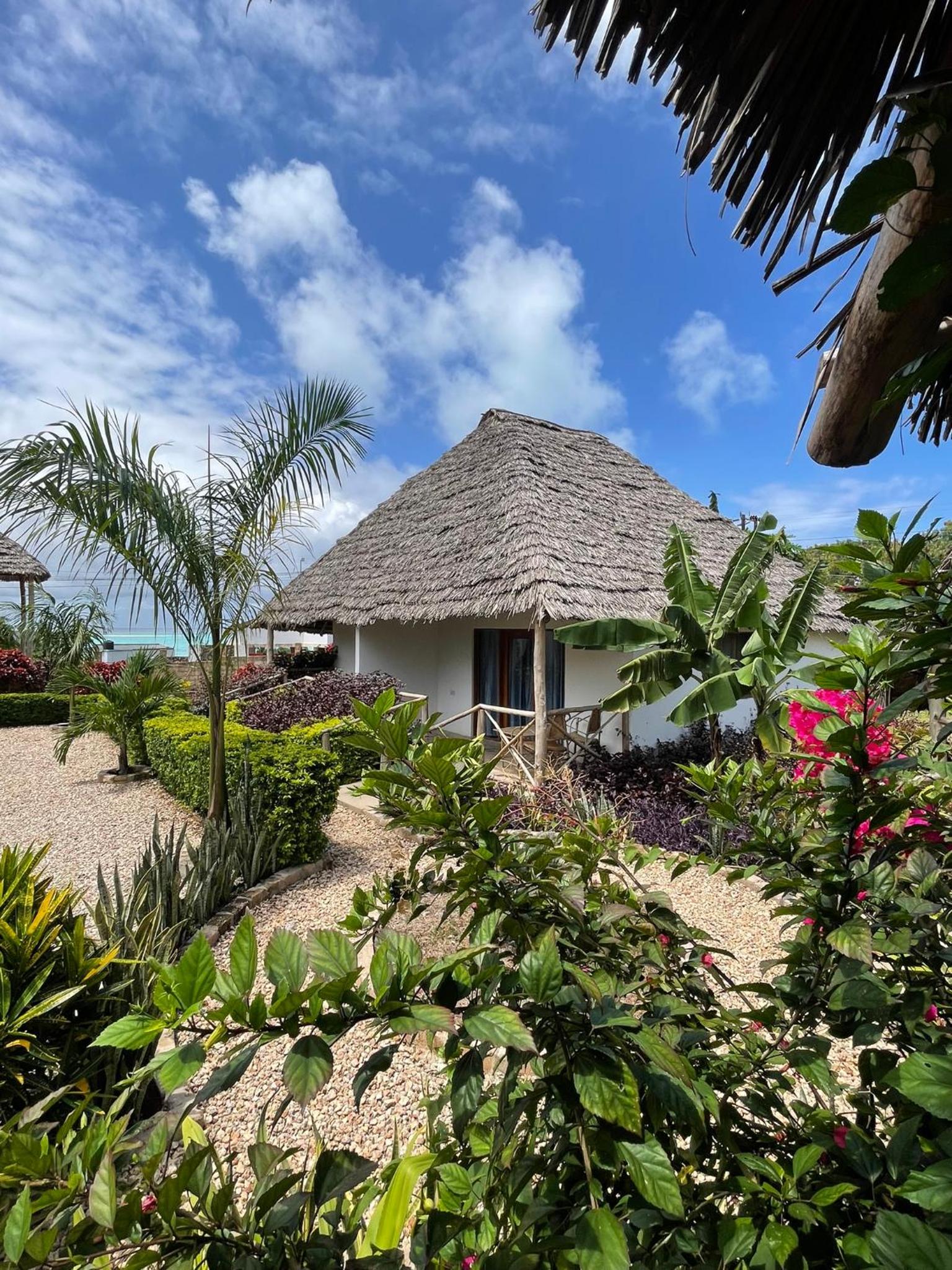 Kokopelli Bungalows view 5