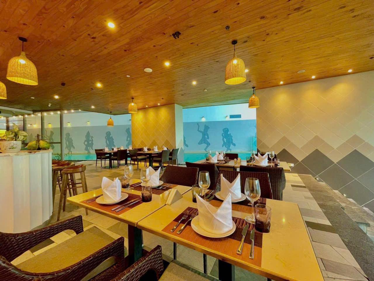 Cozy Panorama Apartment In Front of the City Center Beach