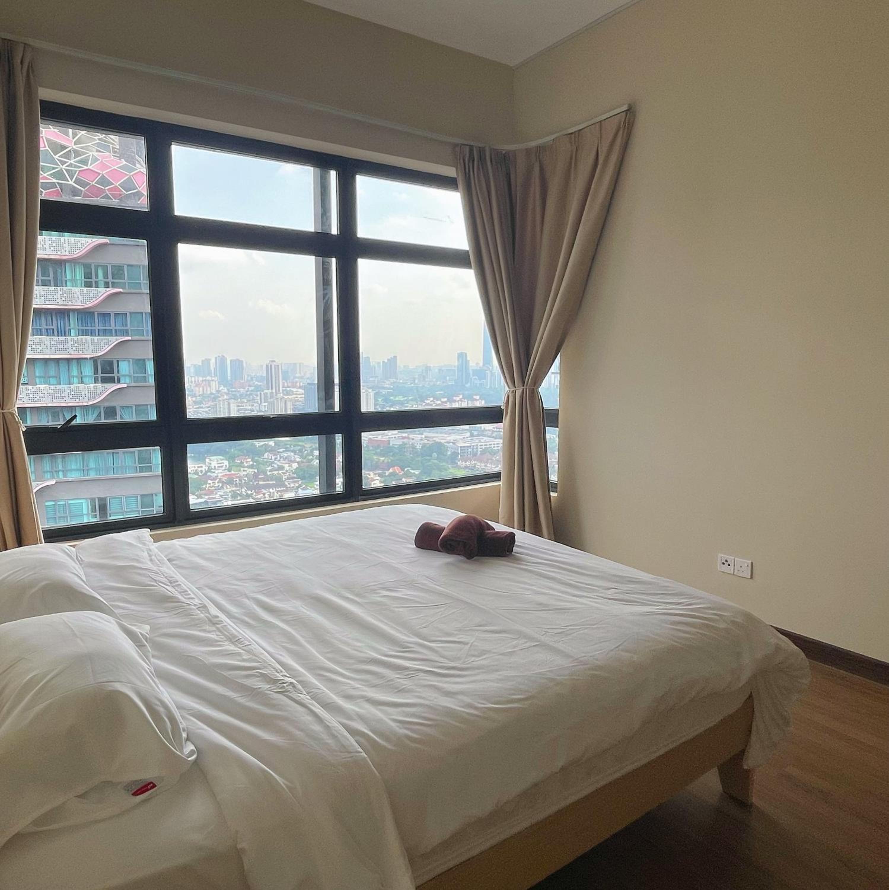 Astoria Ampang x Near KLCC TRX BigRoom 12pax