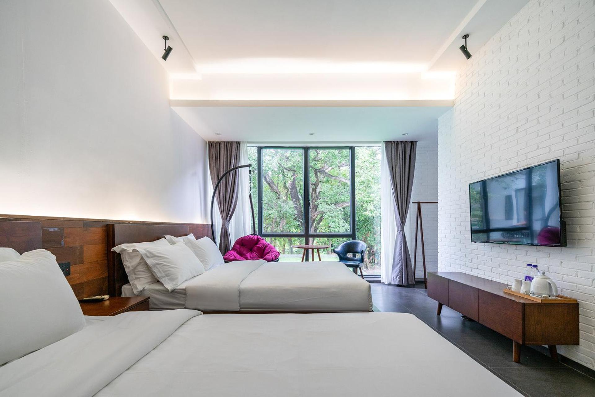 Baiyun Airport punguin international hotel &free airport shuttle 企鹅电竞机场酒店