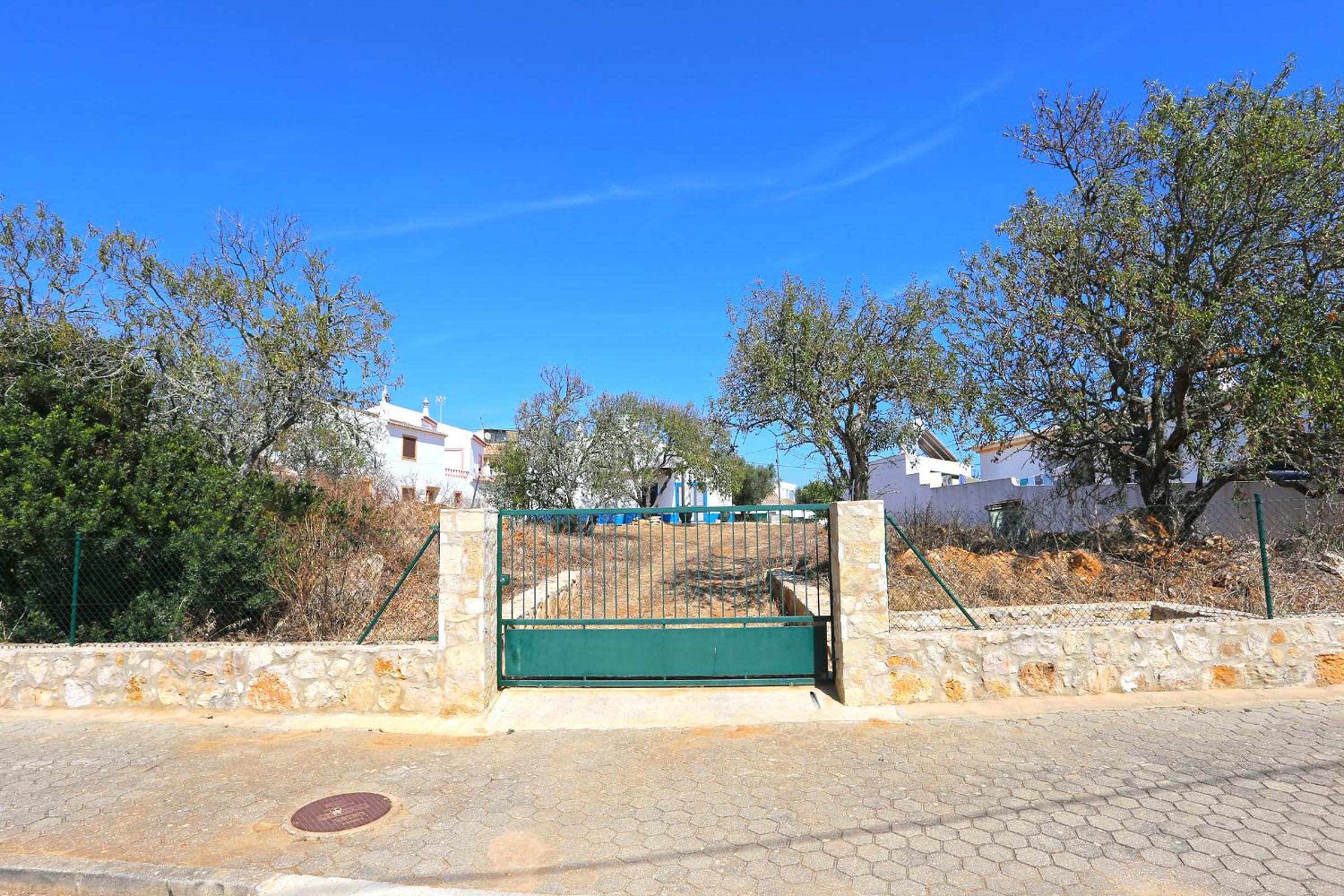 D13 - Eiras Velhas Holiday House in Almádena view 5