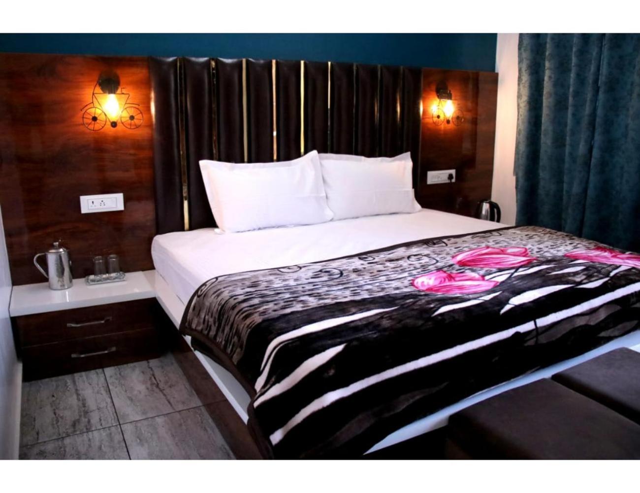 Manu Luxury Home Stay,Palampur