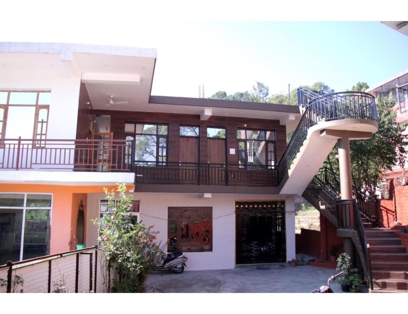 Manu Luxury Home Stay,Palampur