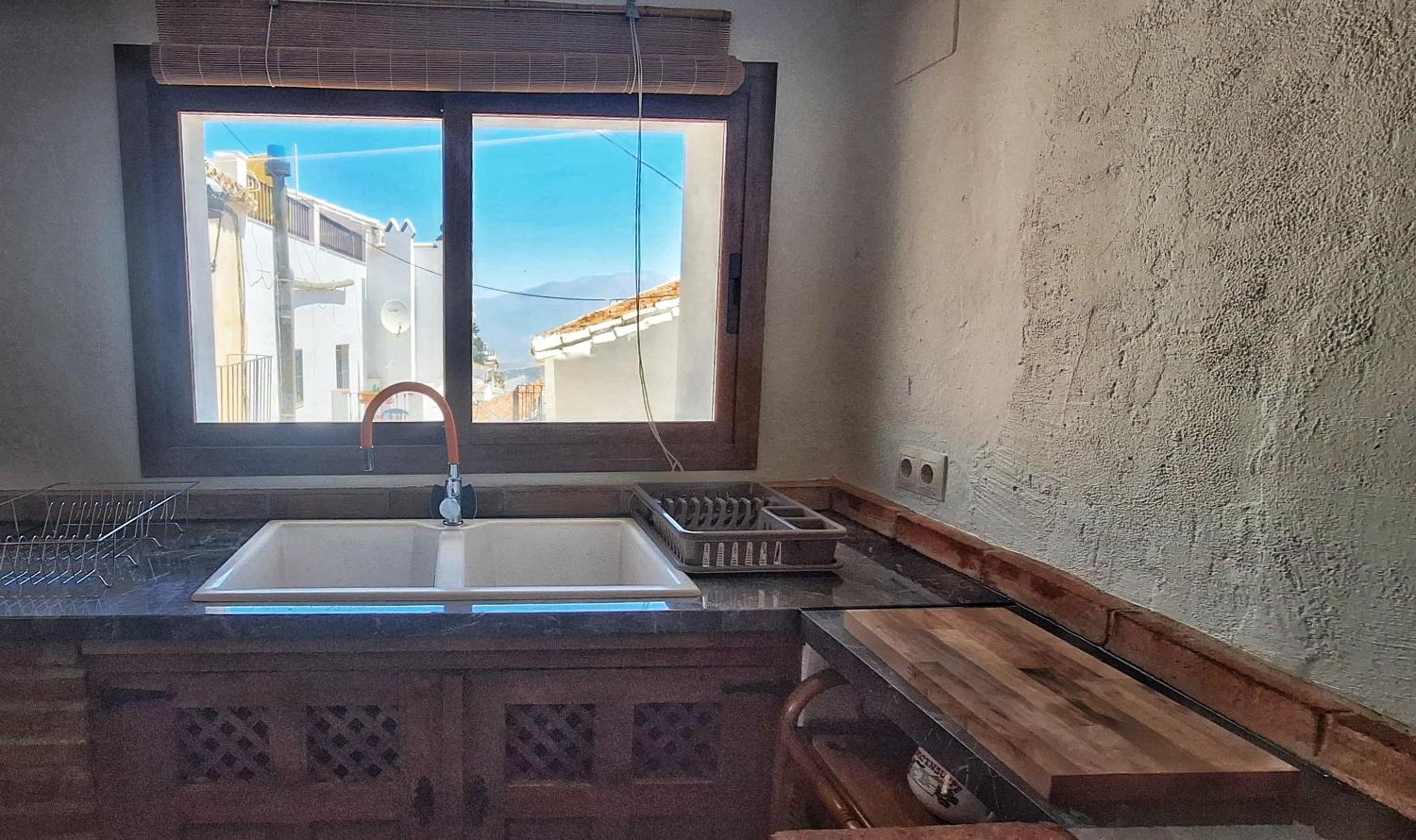 Casita de los Azulejos in Comares