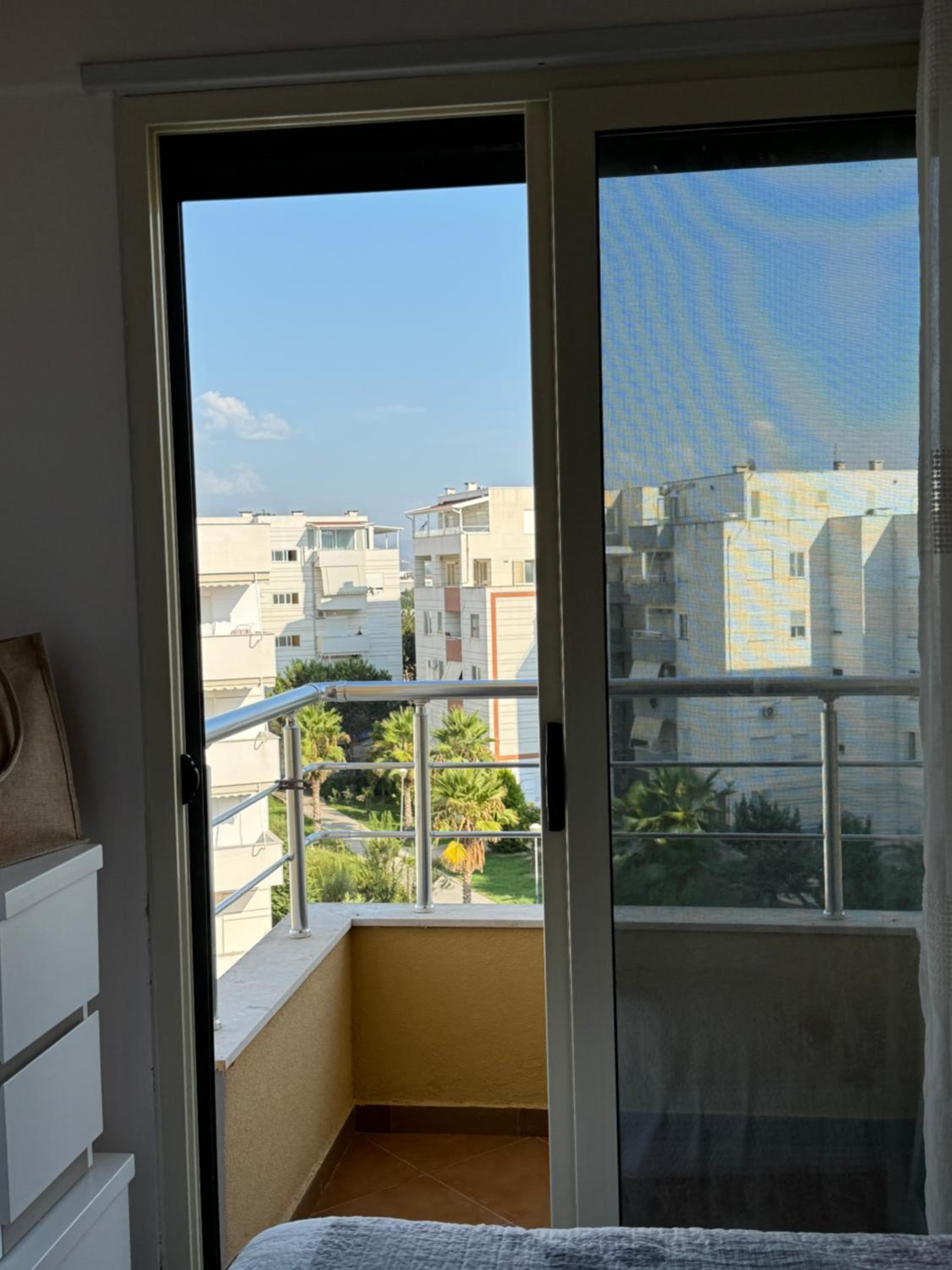 Sea View Deluxe Apartments Qerret Golem