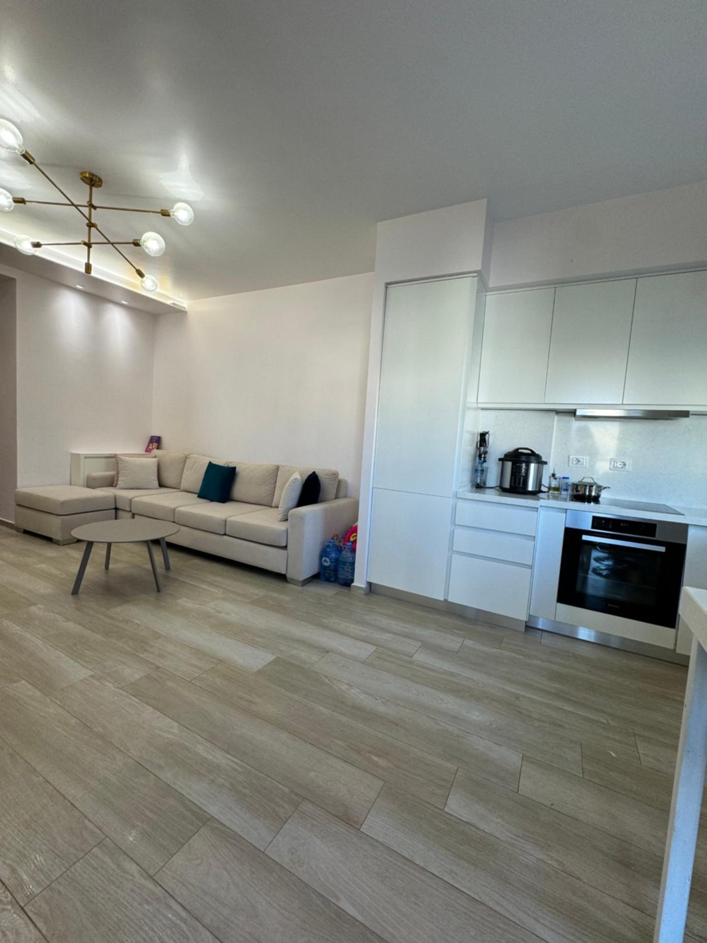 Sea View Deluxe Apartments Qerret Golem