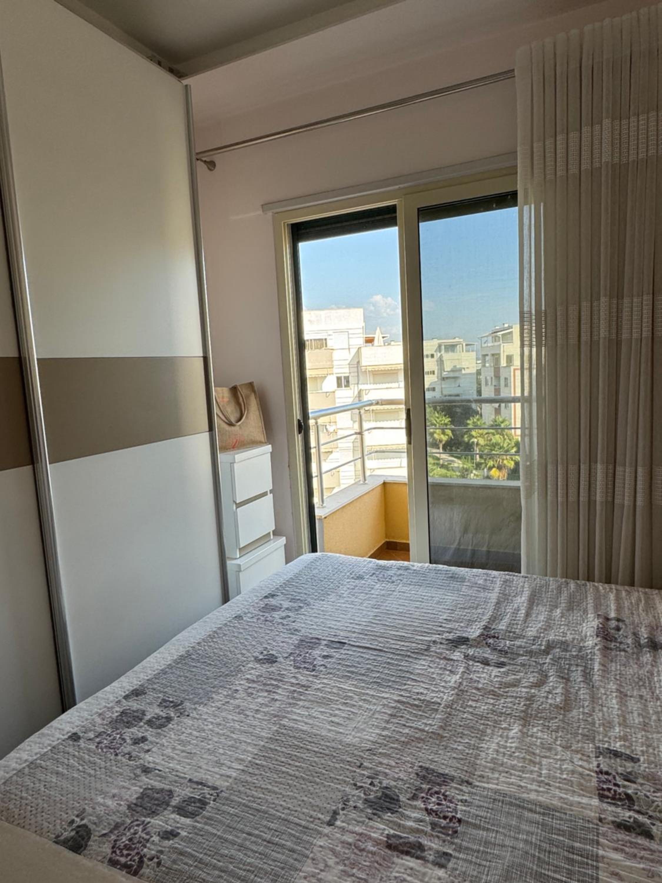 Sea View Deluxe Apartments Qerret Golem